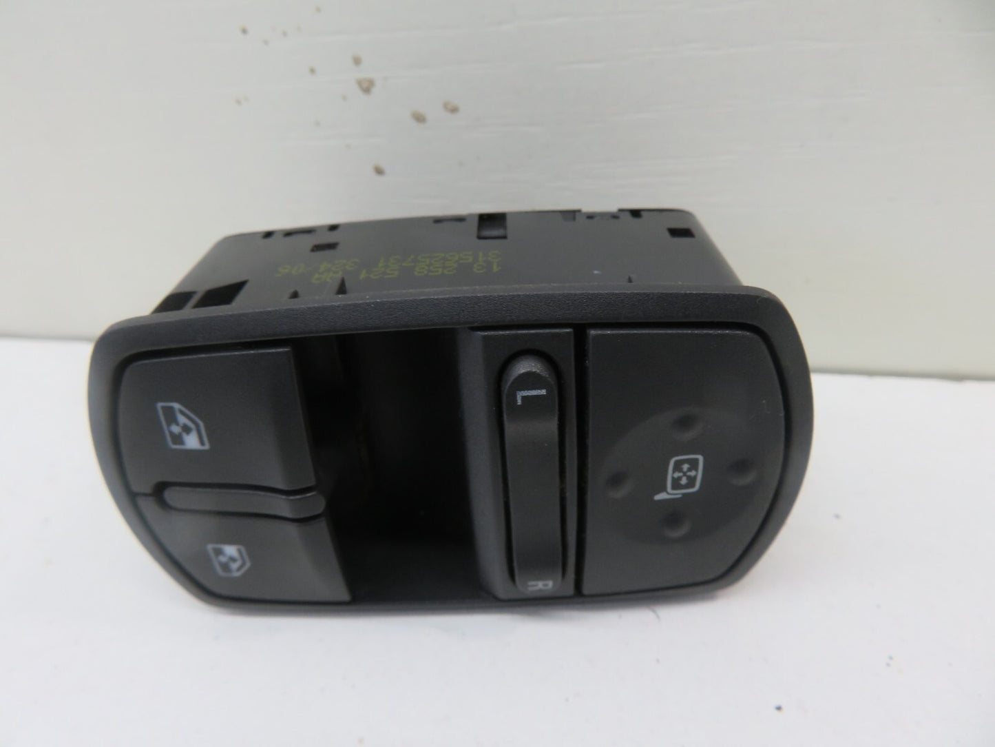 VAUXHALL CORSA D OS DRIVER WINDOW SWITCHES 2006-2011 1700-12