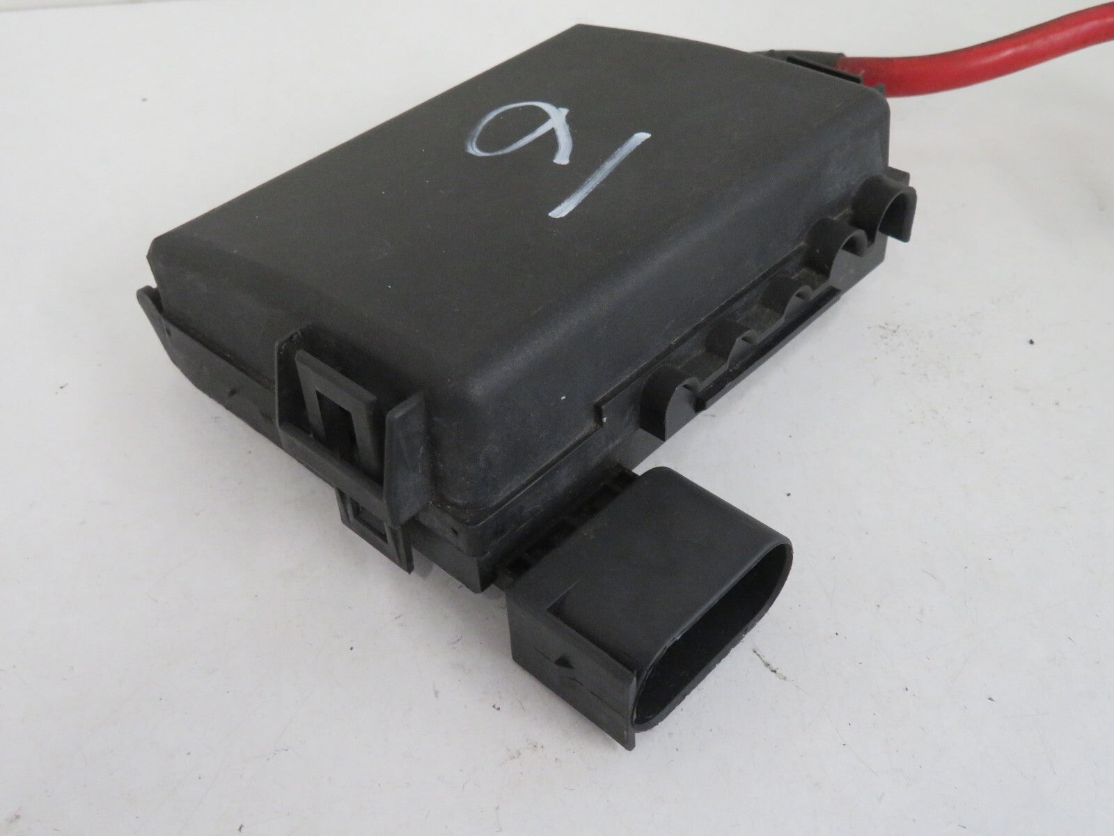 VOLKSWAGEN VW BEETLE BATTERY MEGA FUSE BOX 1999-2005 AMS-9