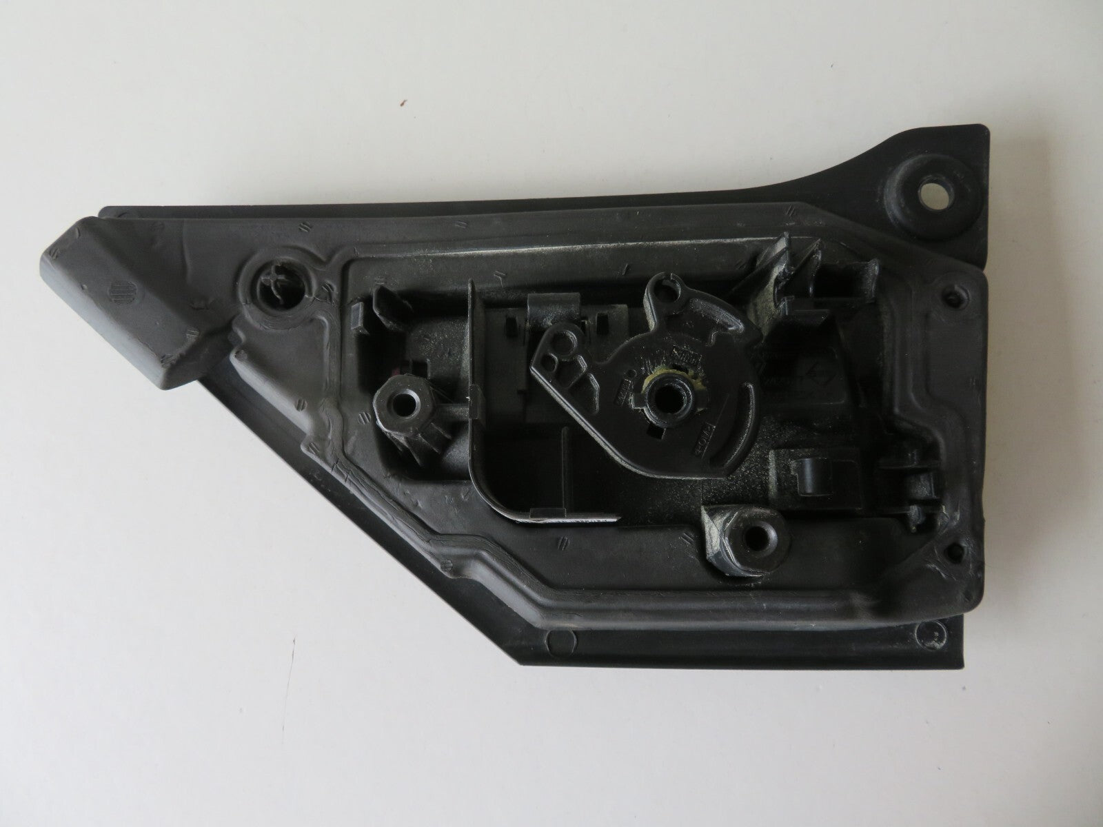 RENAULT TWINGO NSR REAR EXTERIOR DOOR HANDLE 826067397R 2014-2017 AMS1558