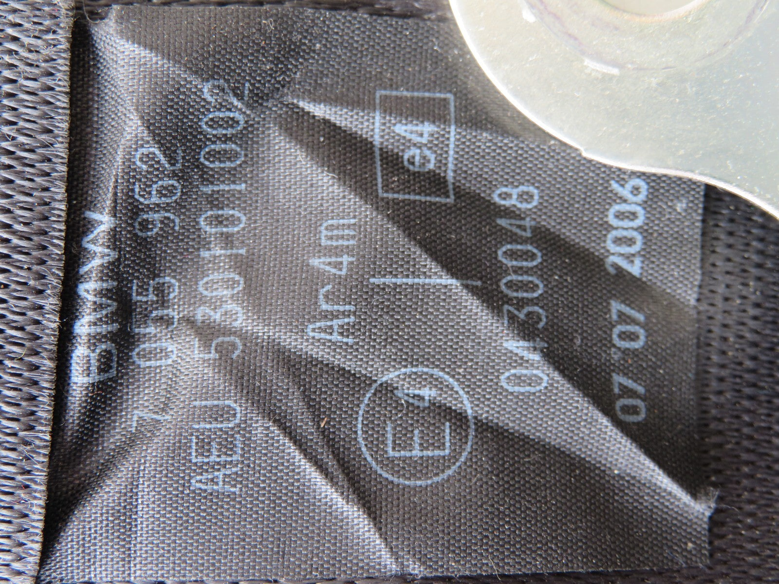 BMW MINI COOPER S R53 OSR DRIVER REAR SEAT BELT 7055962 2000-2005 AMS1406