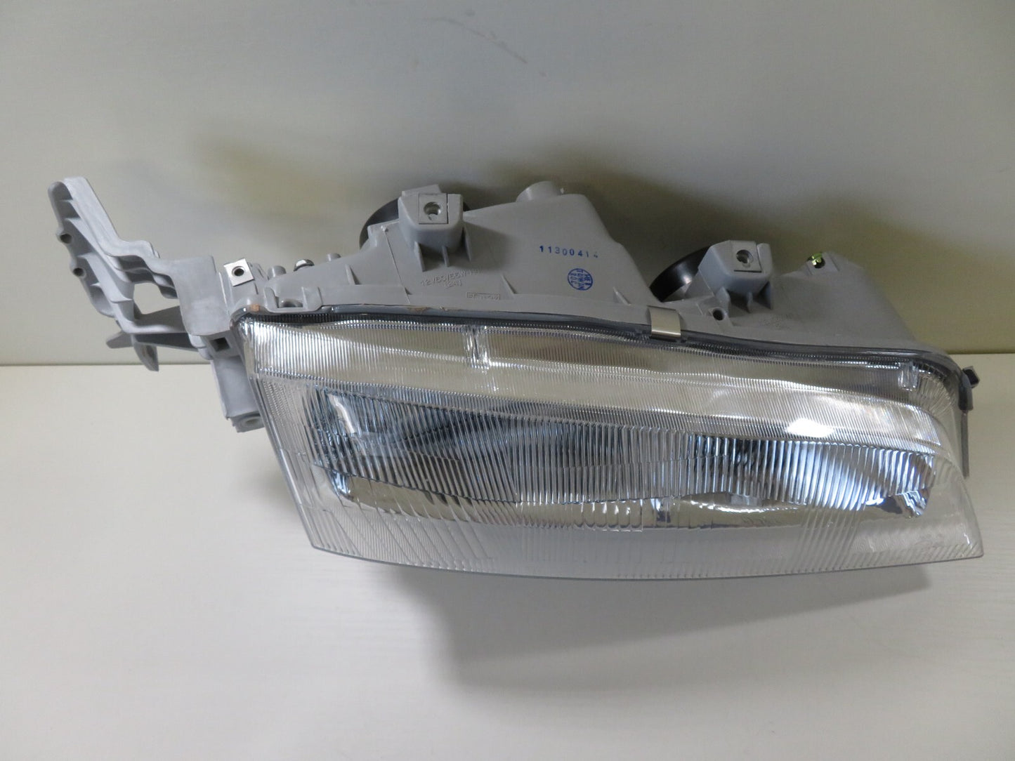 OS DRIVER RH HEADLIGHT TYC 20-3142-05-2B FITS HONDA ACCORD 1992-1995 #LSM