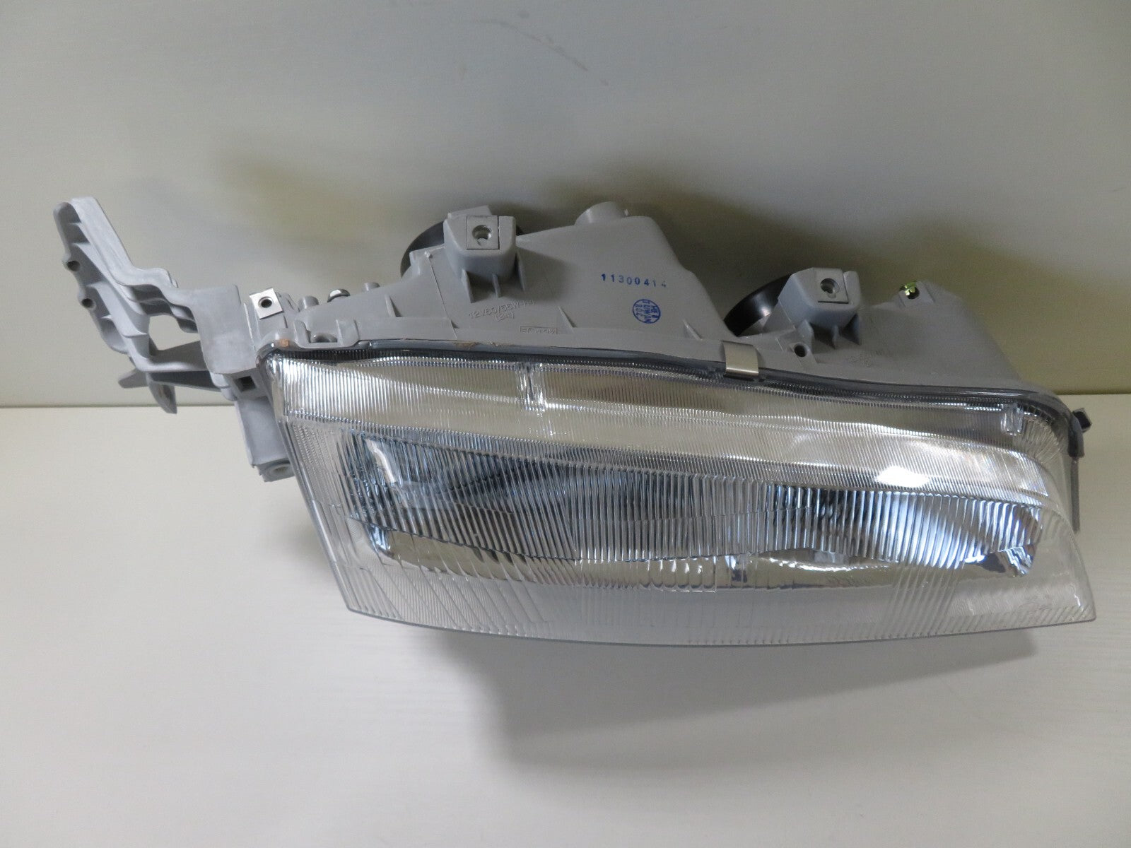 OS DRIVER RH HEADLIGHT TYC 20-3142-05-2B FITS HONDA ACCORD 1992-1995 #LSM