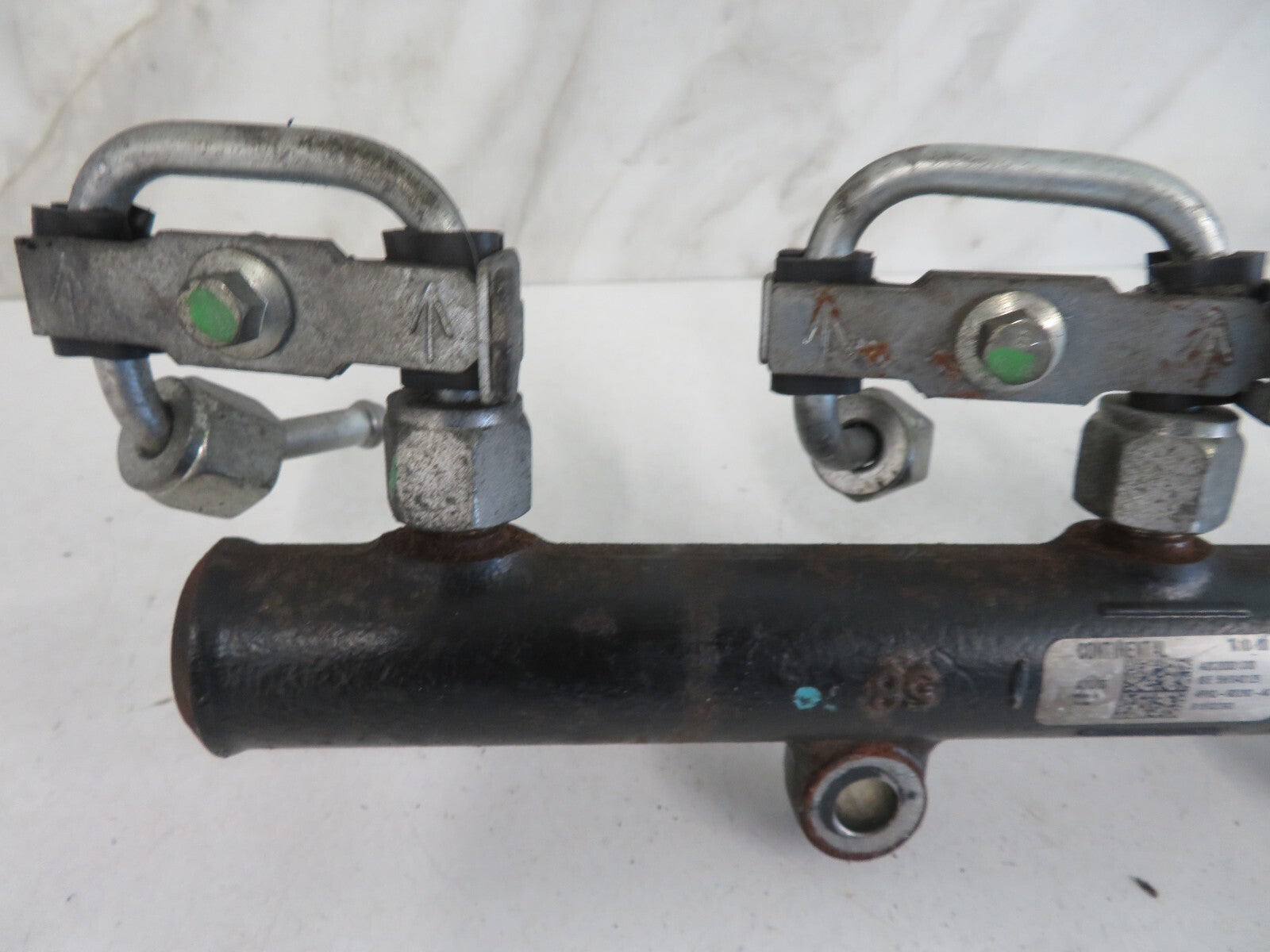 JAGUAR XF X250 FUEL INJECTOR RAIL 4R8Q-90280-AC 2008-2016 1241-10