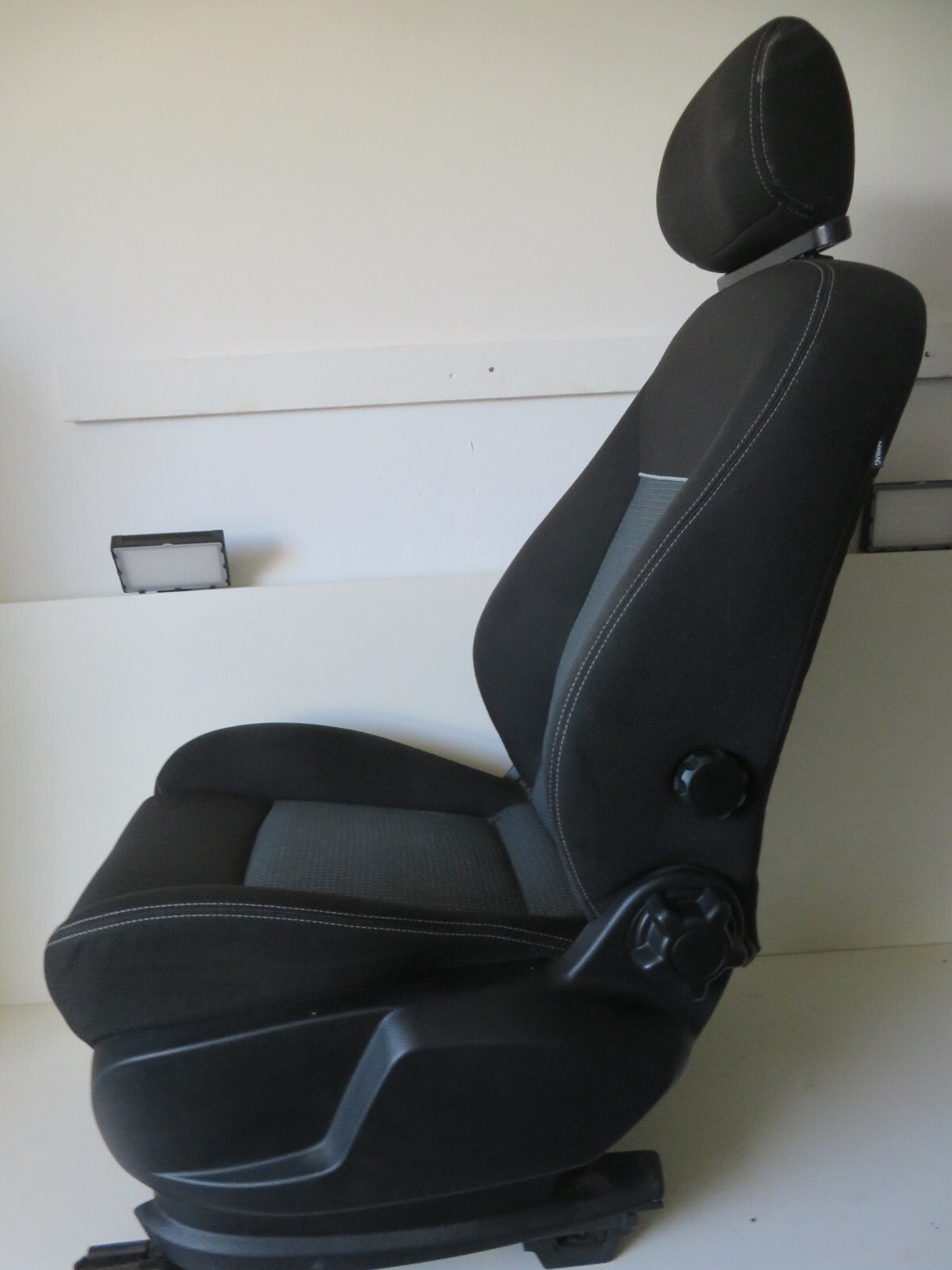 FORD S MAX NSF PASSENGER FRONT CLOTH SEAT 2010-2014