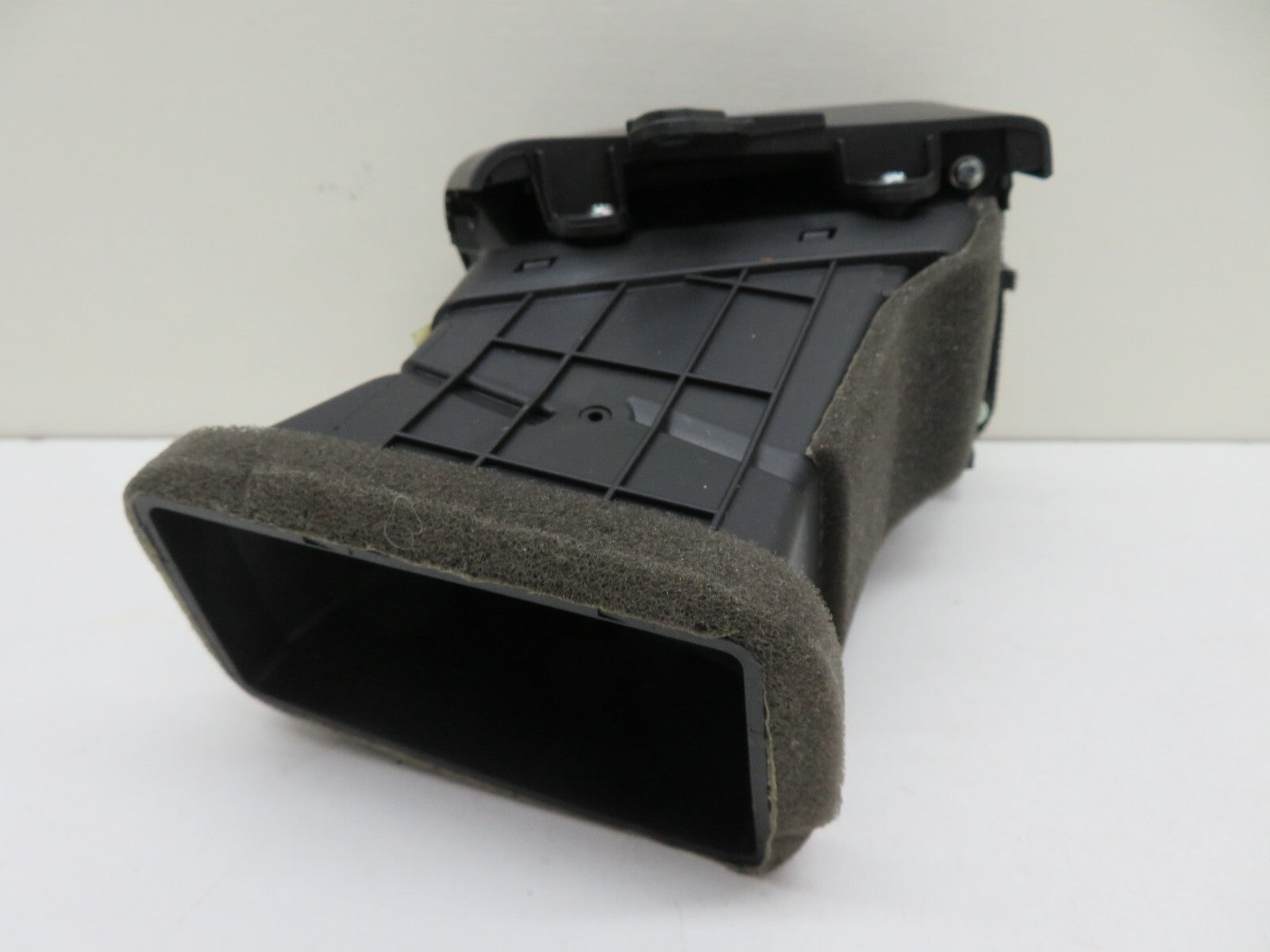 KIA RIO NS PASSENGER DASHBOARD AIR VENT 97480-1W000 2011-2014 #1247-4