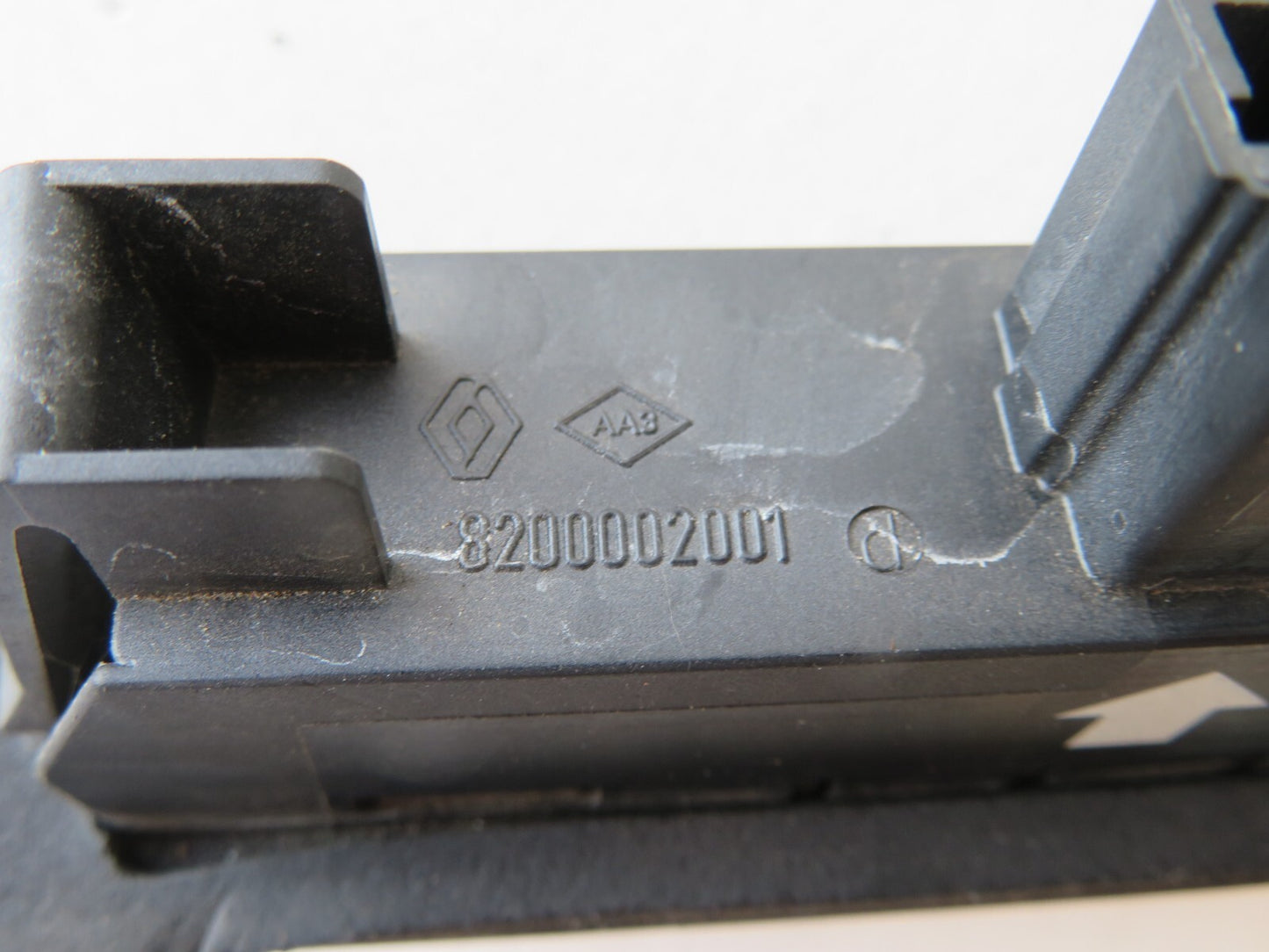 RENAULT LAGUNA MK2 TAILGATE BOOT HANDLE SWITCH 8200002001 2000-2007 AMS1132