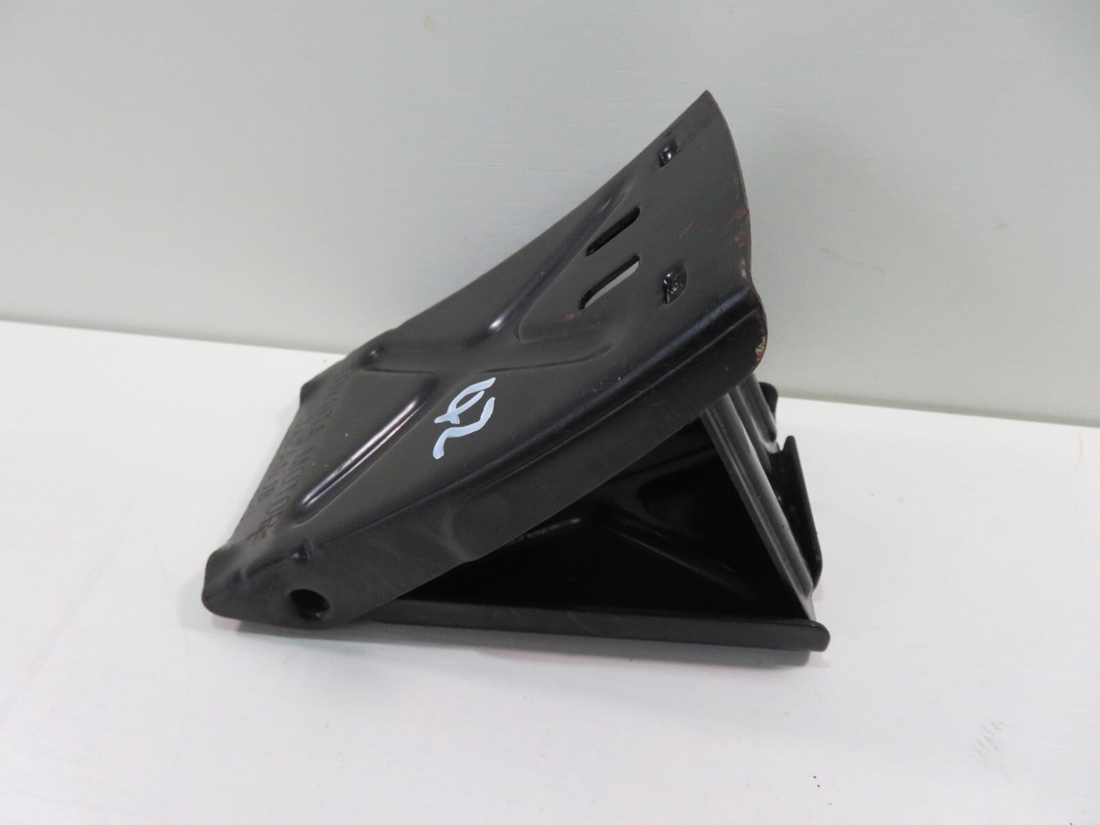 TOYOTA MR2 MK2 SW20 WHEEL CHOCK 1990-1999 AMS1226-42