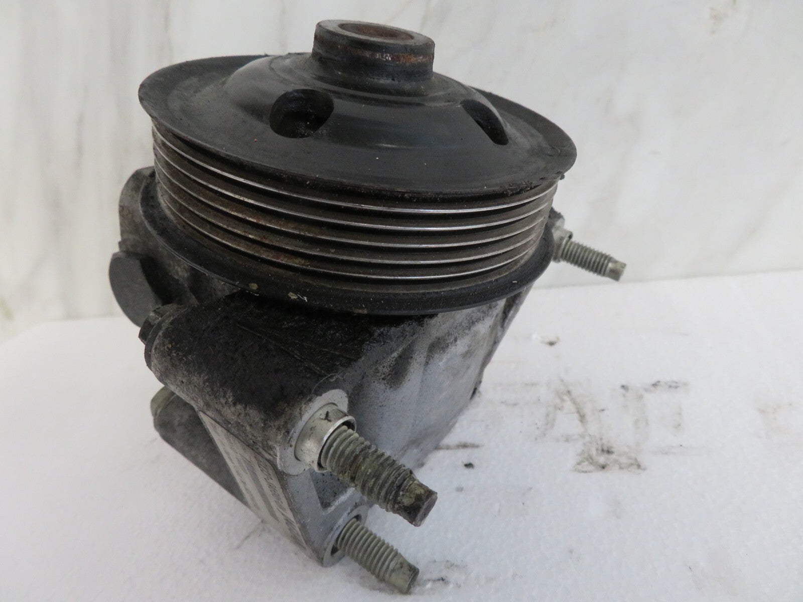 JAGUAR XF 2.7 POWER STEERING PUMP  8X23-3A696-BA 2005-2010 A1500-2