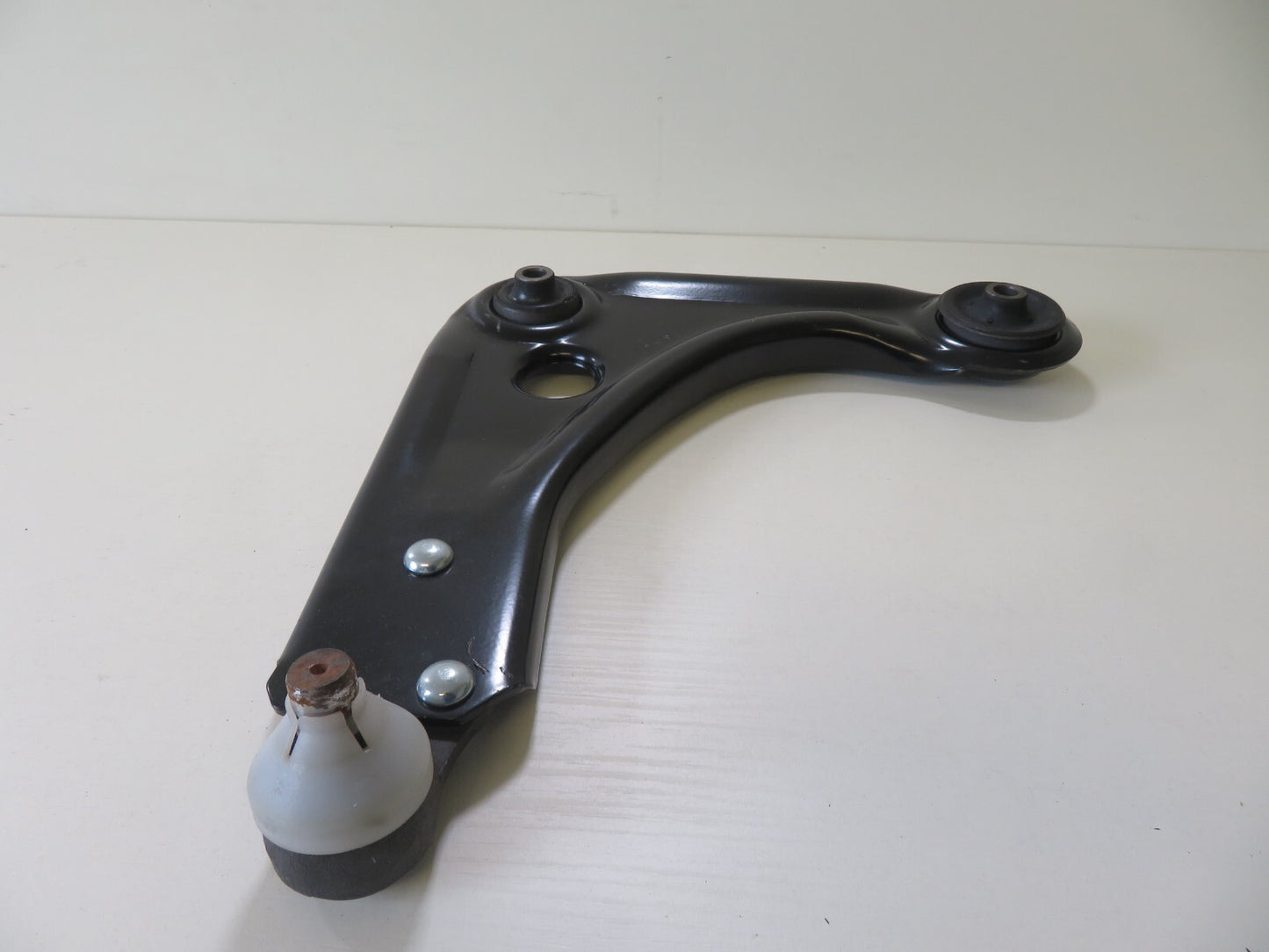 NS PASSENGER FRONT LOWER CONTROL ARM FOR FORD KA MK1 1997-2008 BSJ1899S