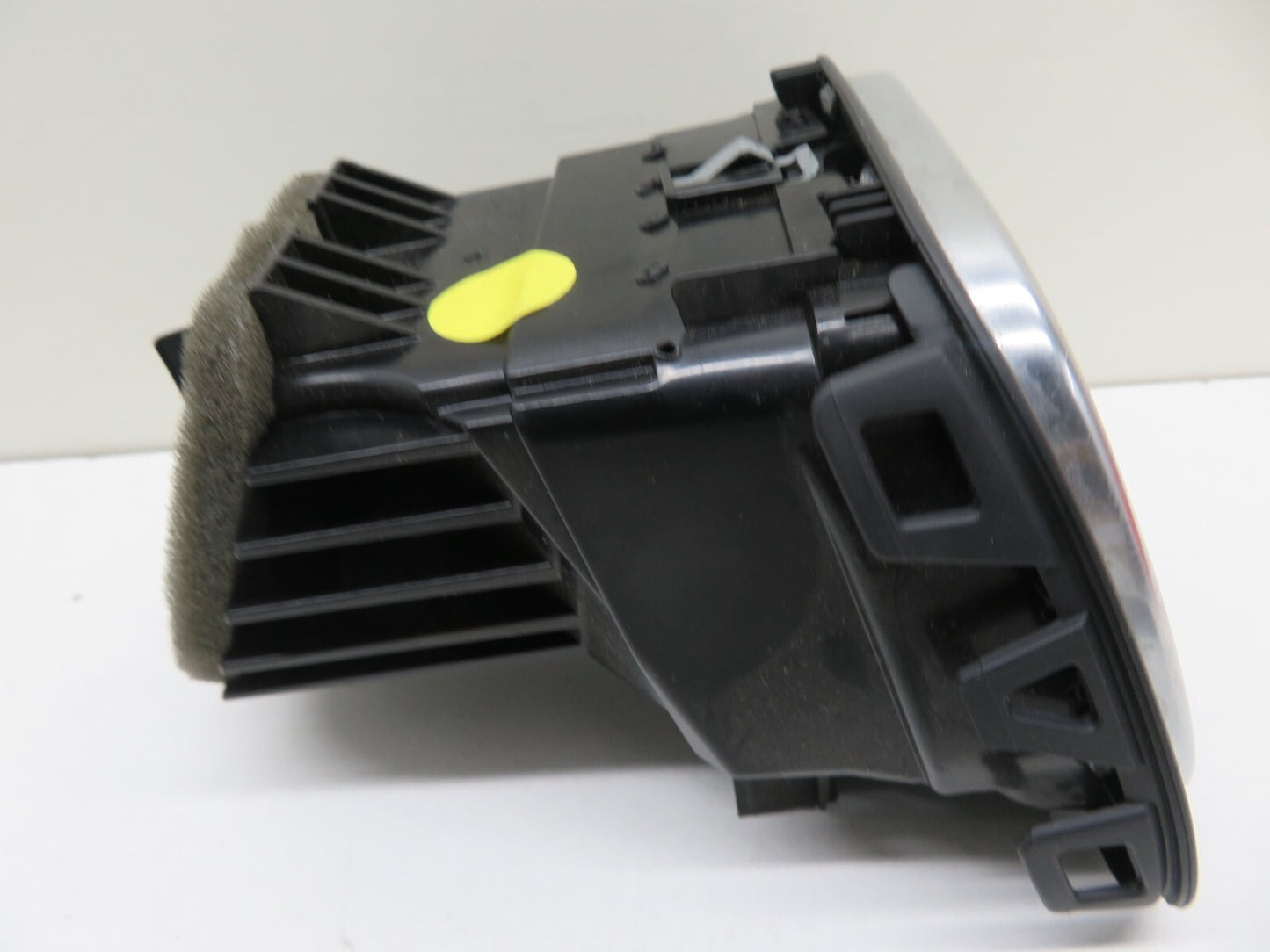 VOLKSWAGEN VW EOS NS PASSENGER DASHBOARD AIR VENT 2006-2010 1721-14