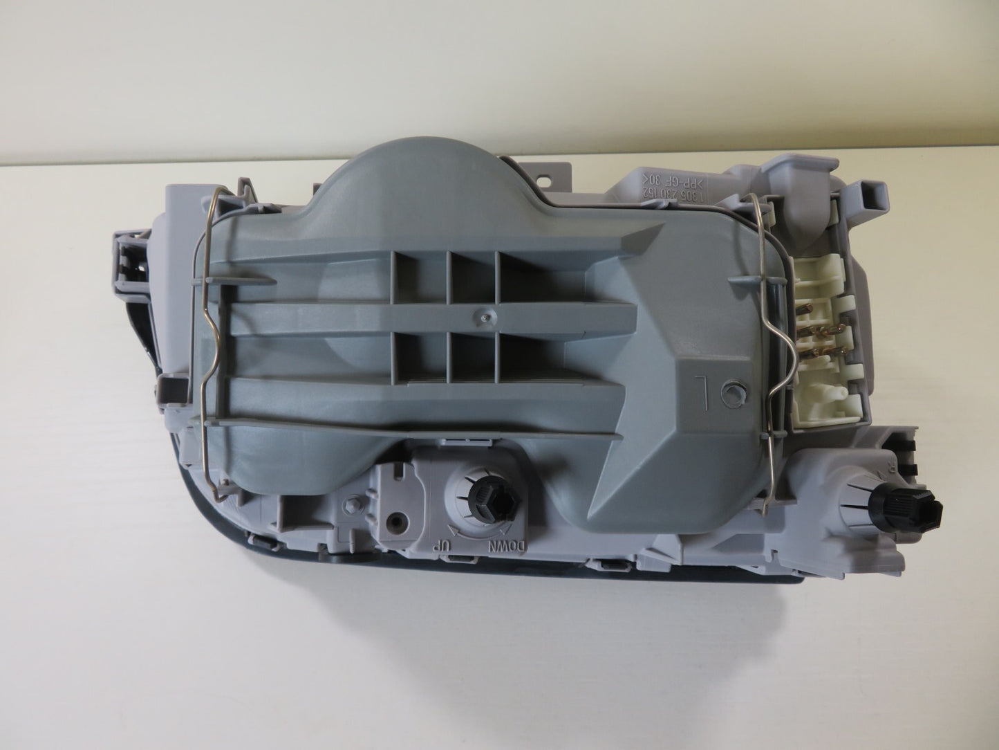 NS PASSENGER LH BOSCH HEADLIGHT 0301036201 FOR MERCEDES C CLASS 1993-2000 #RMS