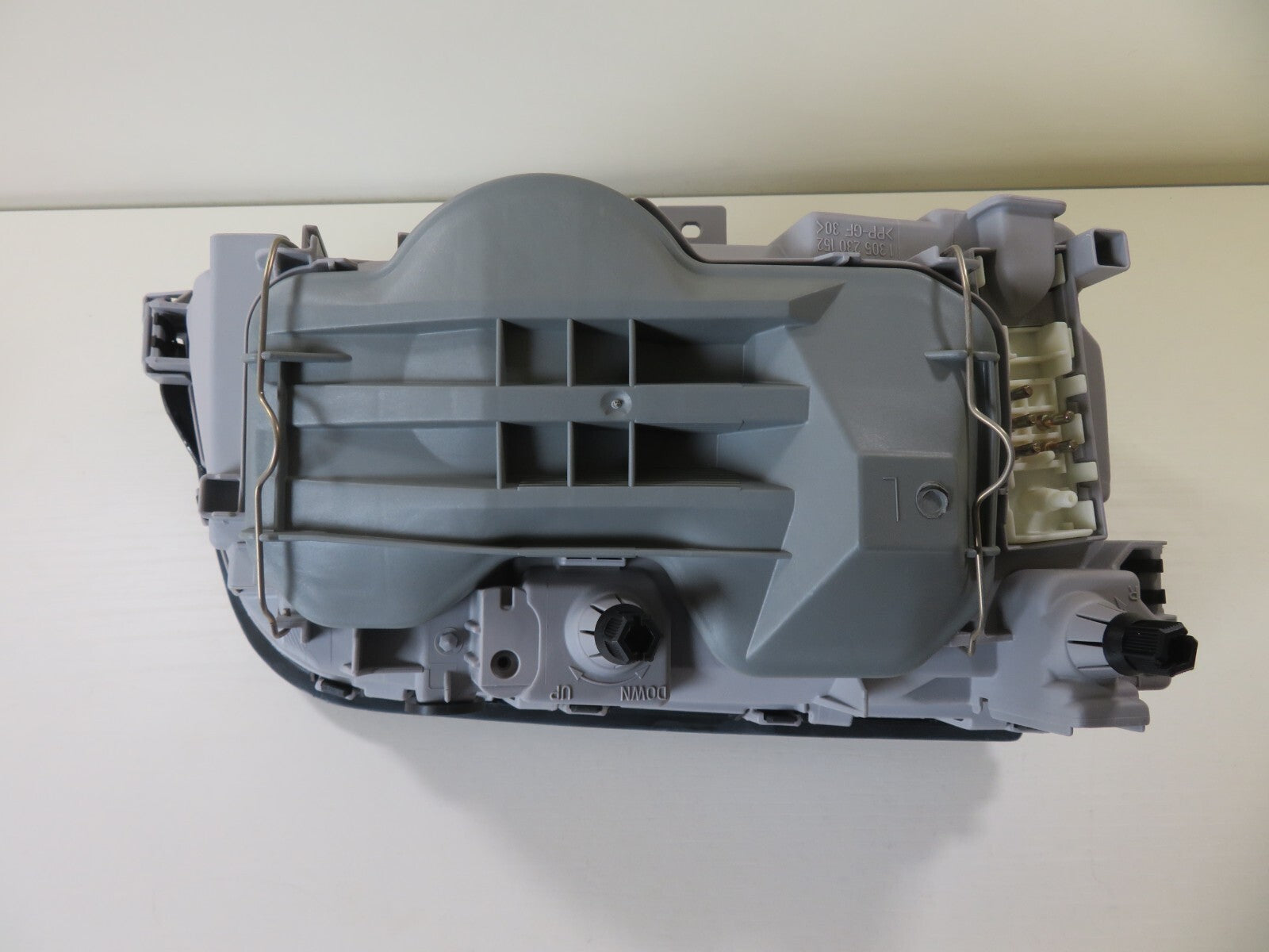 NS PASSENGER LH BOSCH HEADLIGHT 0301036201 FOR MERCEDES C CLASS 1993-2000 #RMS