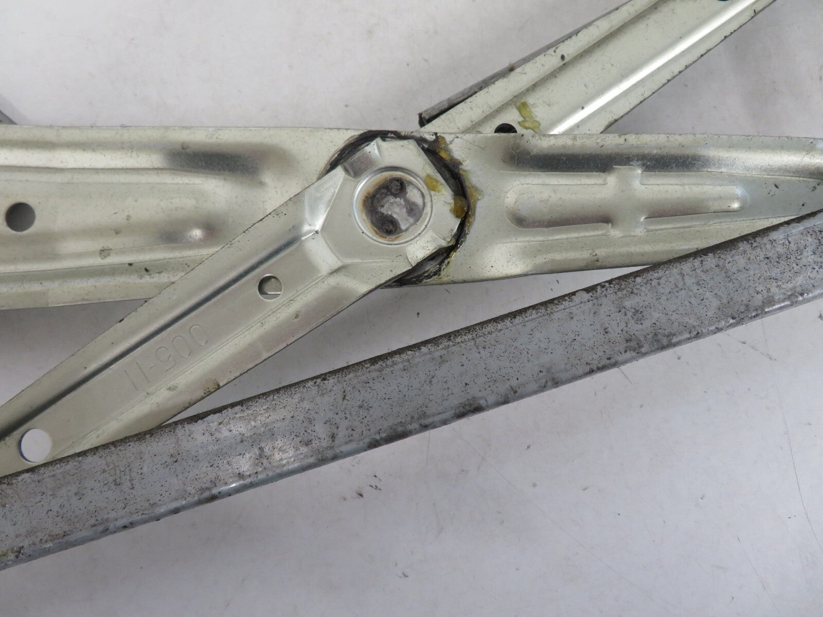 PEUGEOT 4007 NSF WINDOW REGULATOR 2007-2012 1630-14