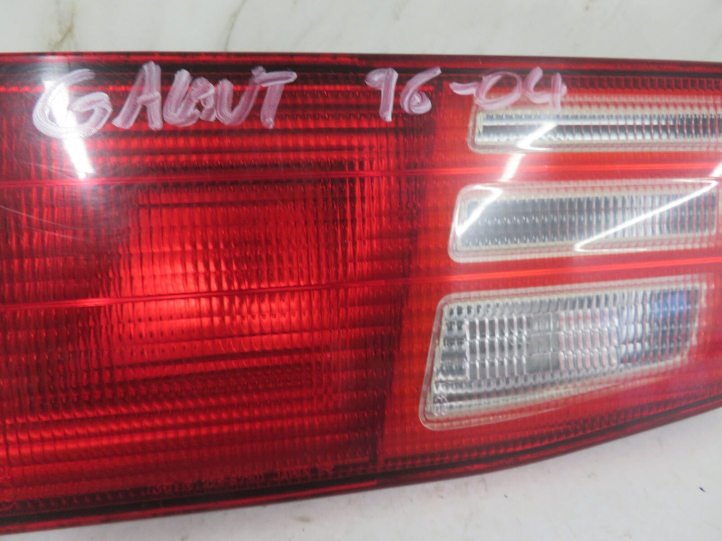 MITSUBISHI GALANT OS REAR TAIL LIGHT 226-87201 1996-2004 MIX-1710-4