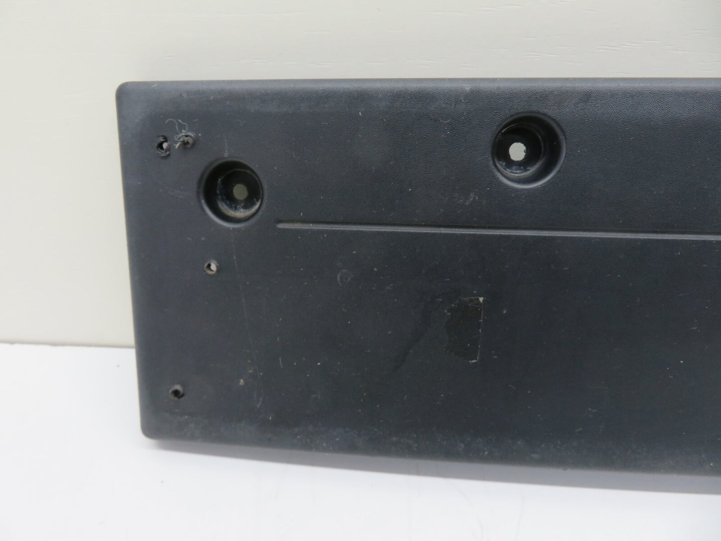 MINI COOPER S R53 FRONT NUMBERPLATE HOLDER TRIM 2001-2006