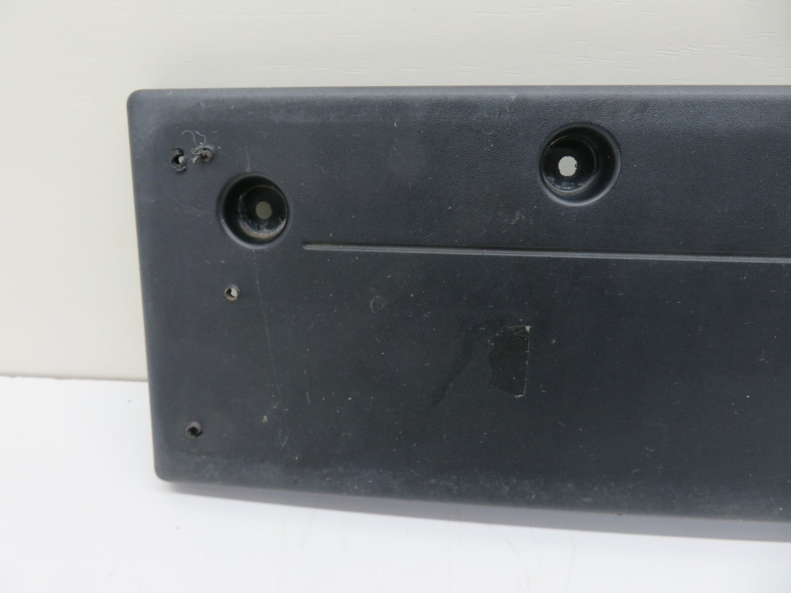 MINI COOPER S R53 FRONT NUMBERPLATE HOLDER TRIM 2001-2006