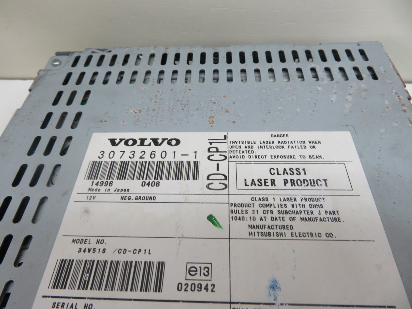 VOLVO V50 RADIO CD HEAD UNIT 30732601-1 2004-2008 HN54-1