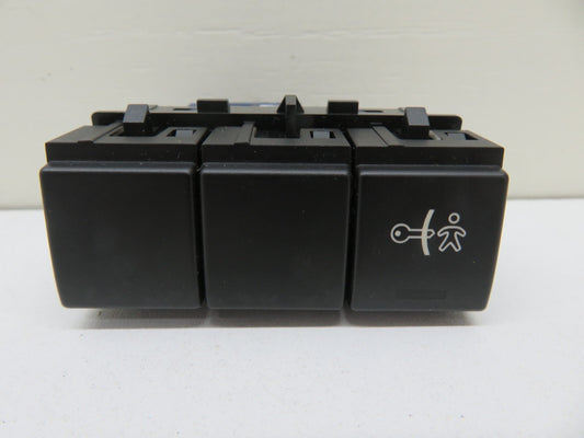 PEUGEOT 3008 CHILD LOCK SWITCH 96671877XT 2008-2016 1338-17