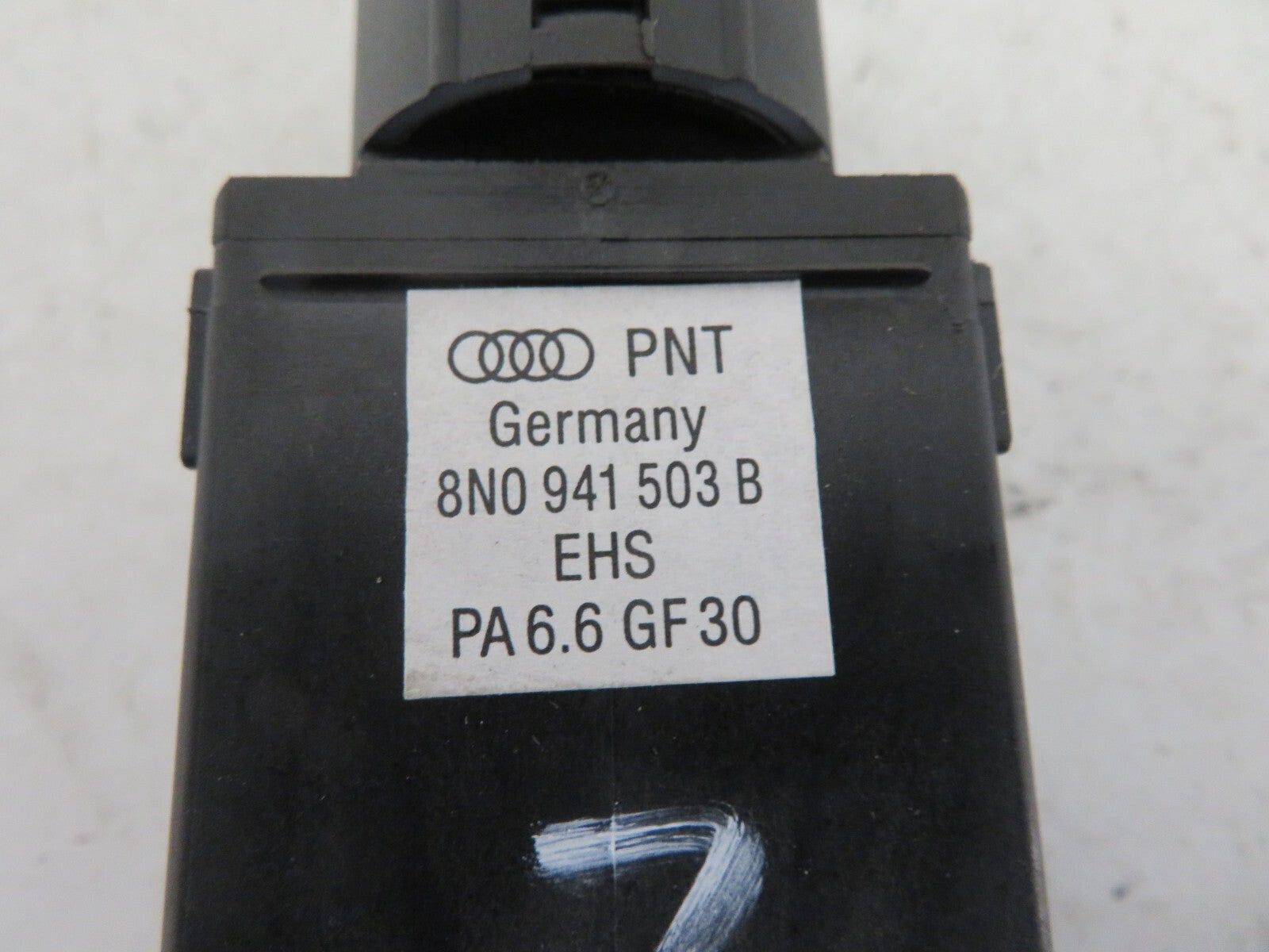 AUDI TT MK1 REAR WINDOW DEMIST SWITCH 8N0941503B 1999-2006 1424-7