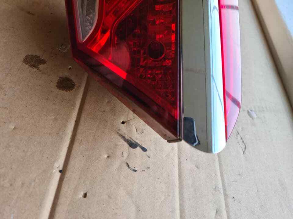 HYUNDAI I40 ESTATE NS REAR INNER TAIL LIGHT 2012-2015