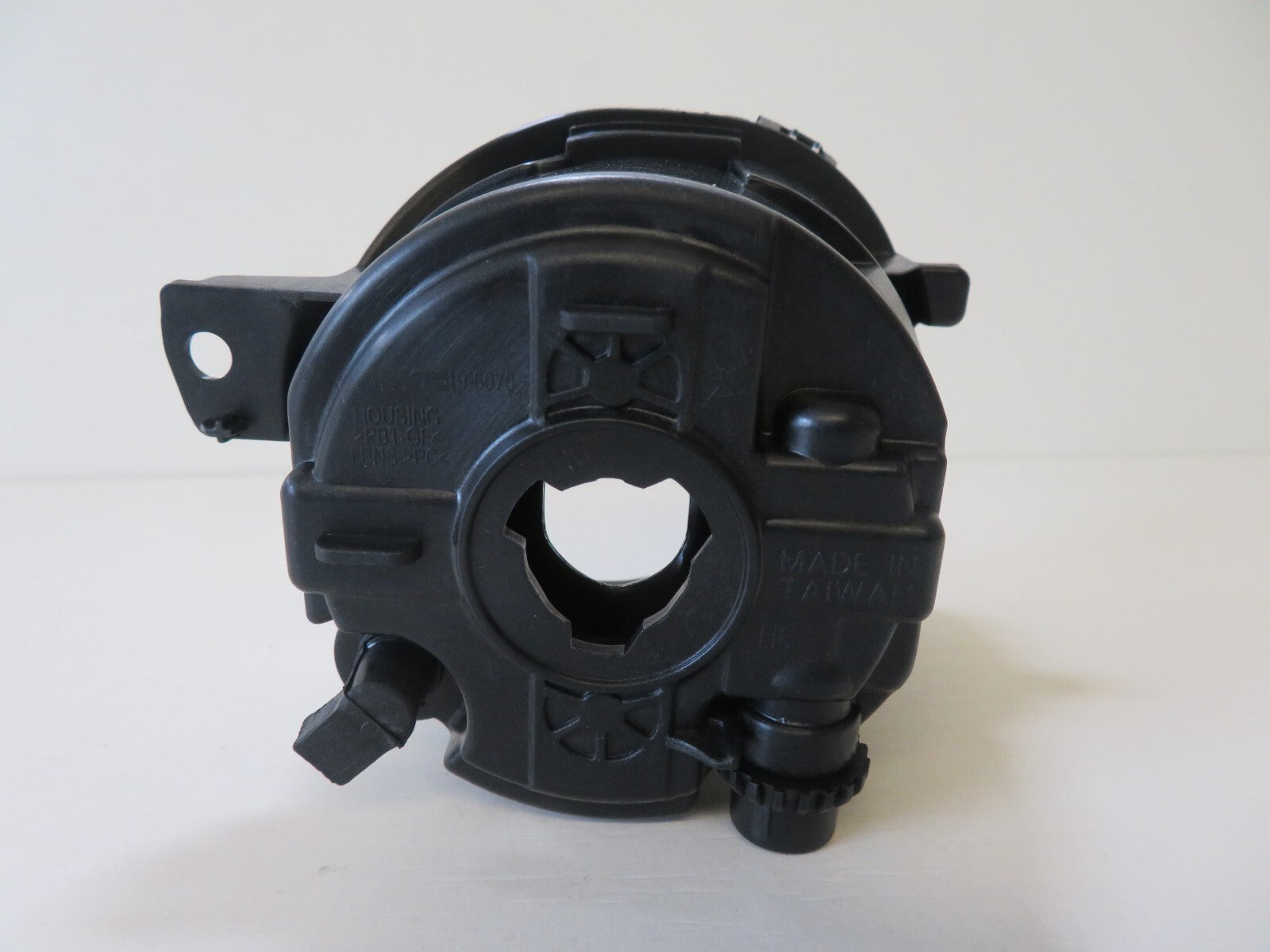 NS PASSENGR LH FRONT FOG LIGHT FOR VOLVO XC60 2008-2013 19-6070-01-9