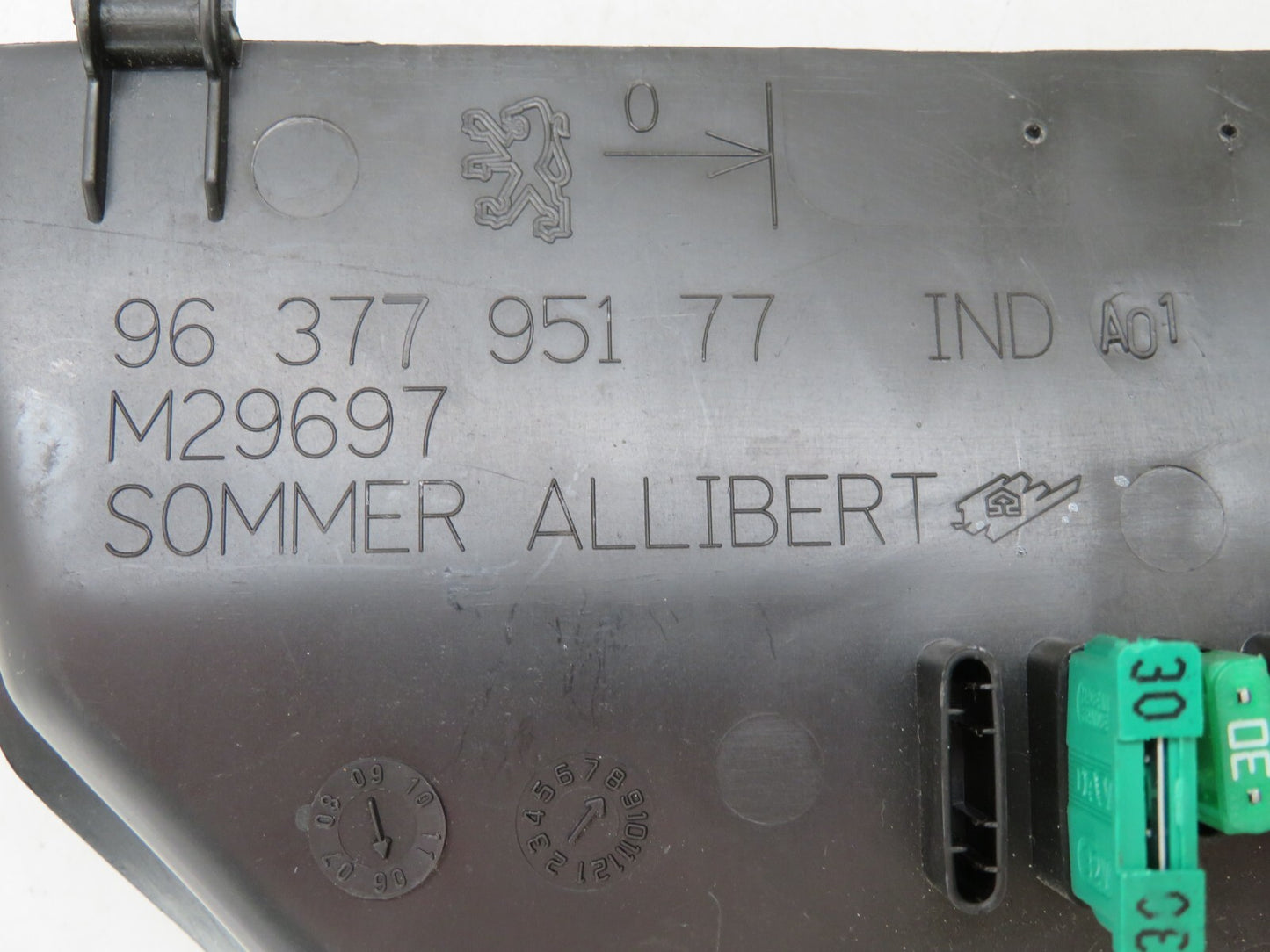 PEUGEOT 307CC FUSE BOX COVER 9637795177 2003-2007 AMS1548