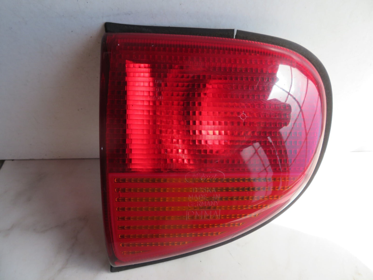 FORD ESCORT MK6 NS INNER REAR TAIL LIGHT 1995-2000 AMS1311-4