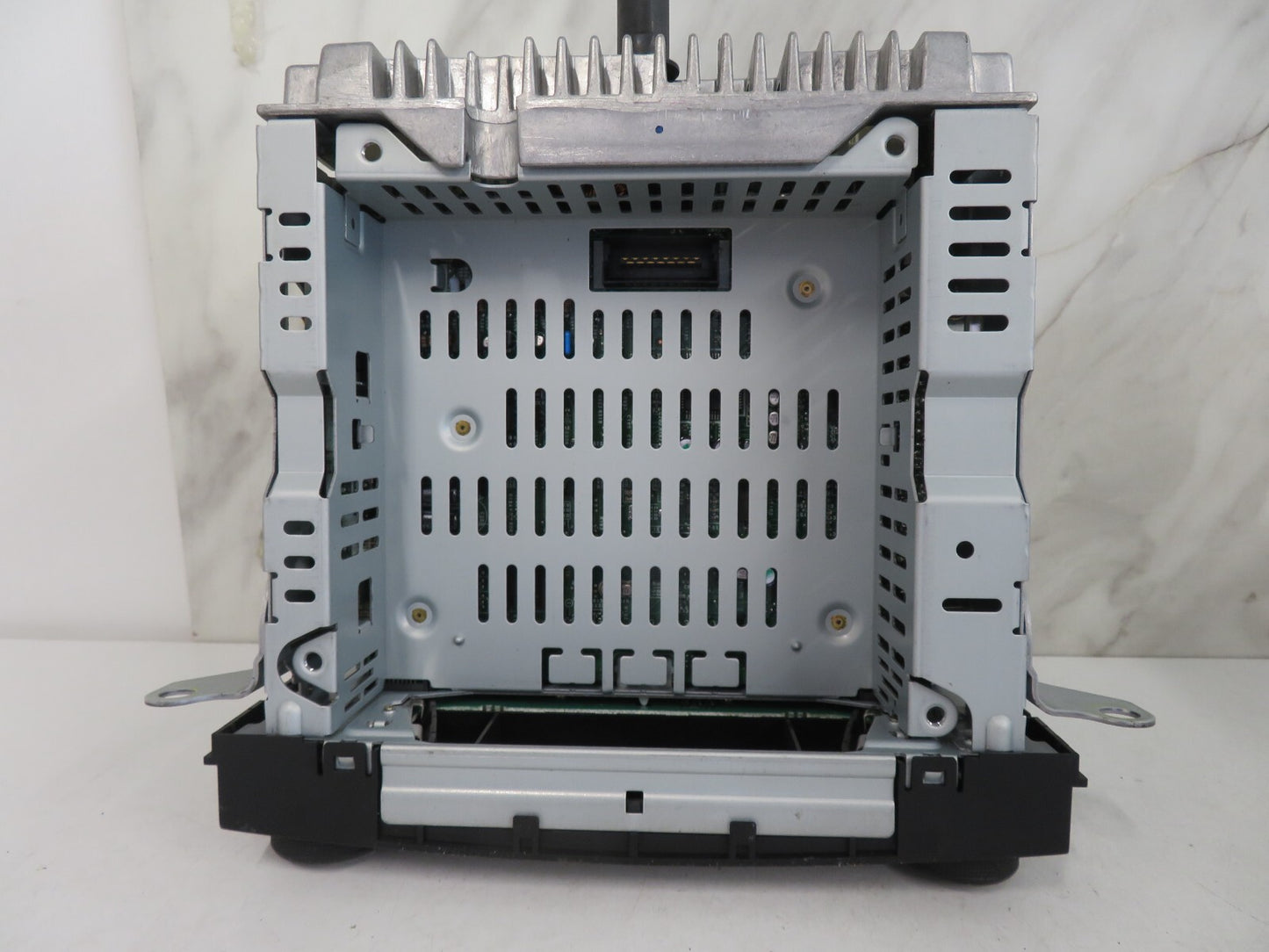 MAZDA MPV RADIO CD HEAD UNIT LD67669R0B 2000-2005 A1222-20