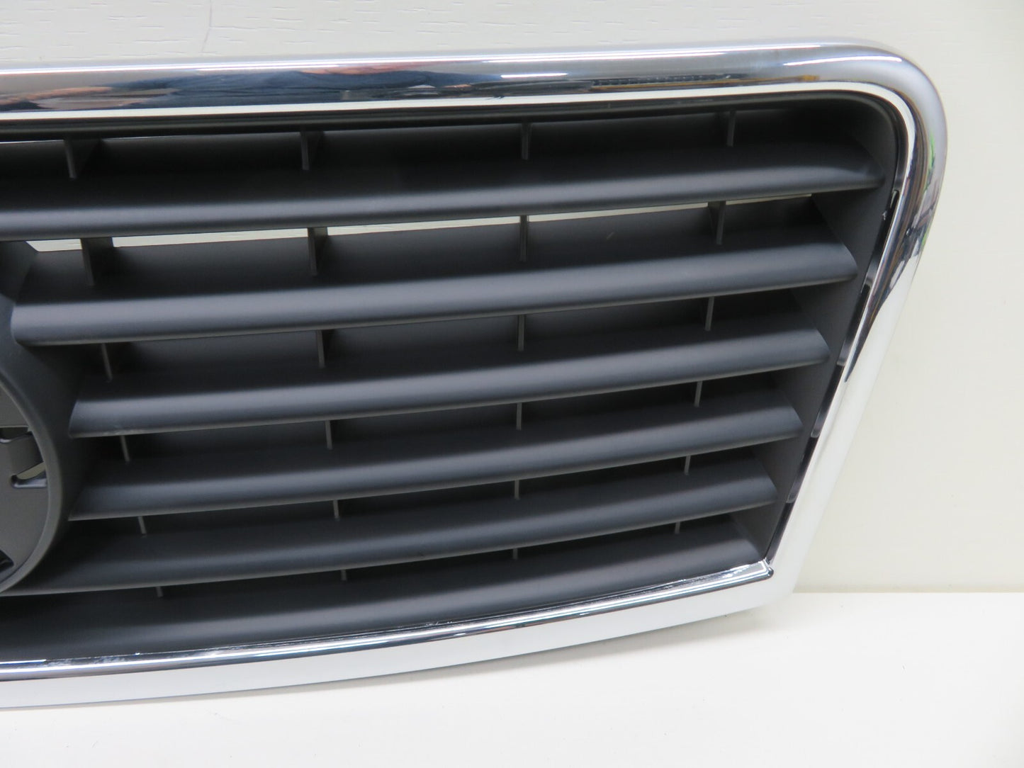FRONT GRILLE FOR AUDI A6 2001-2004 AD0332000 PRASCO