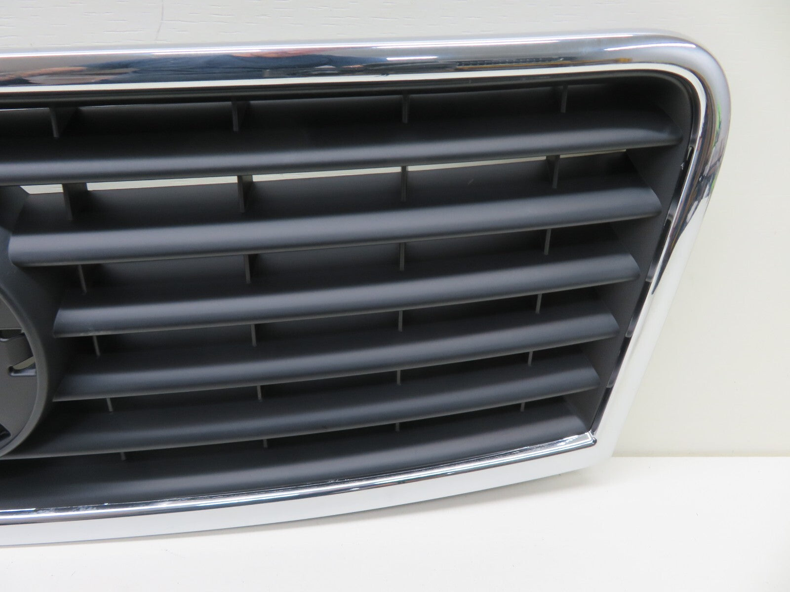 FRONT GRILLE FOR AUDI A6 2001-2004 AD0332000 PRASCO