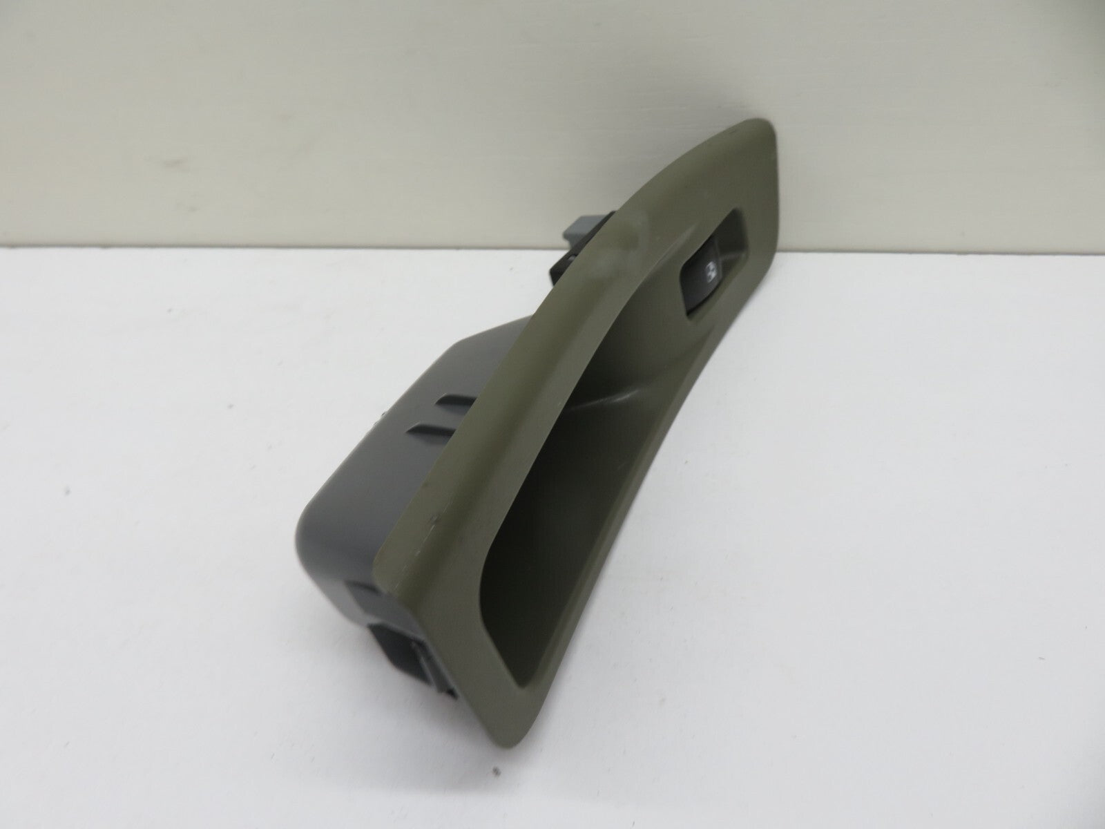 CHEVROLET LACETTI OSR REAR DRIVER WINDOW SWITCH 2004-2010 1517-4