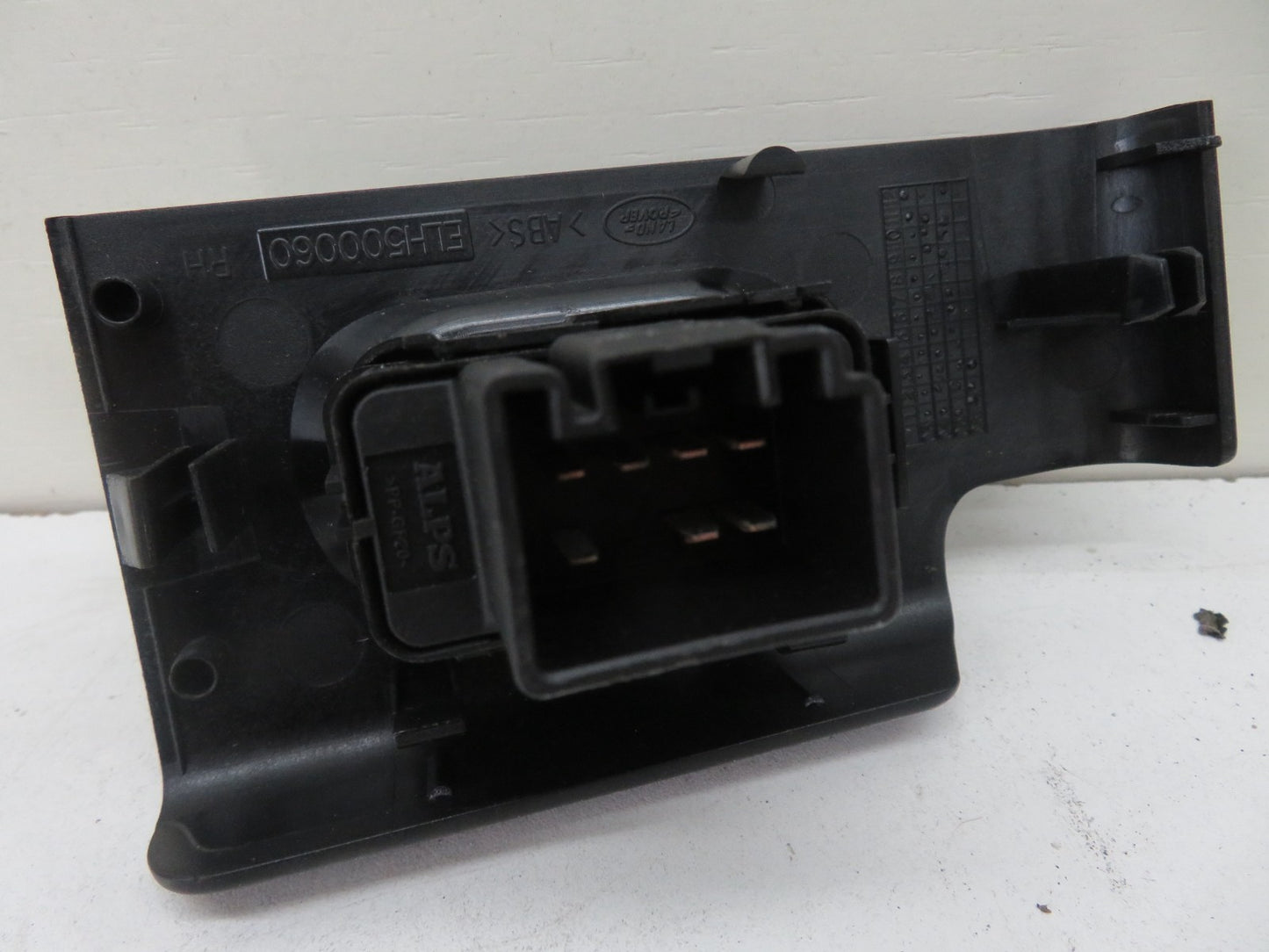 LAND ROVER FREELANDER 1 OS DRIVER REAR WINDOW SWITCH 2004-2006 1672-8
