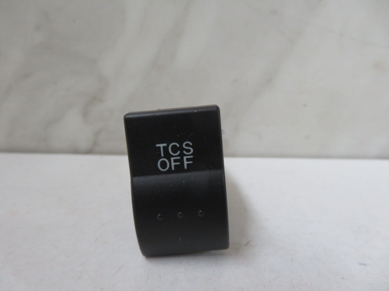 MAZDA CX7 TCS OFF SWITCH EG23664TO 2009-2012 A1624