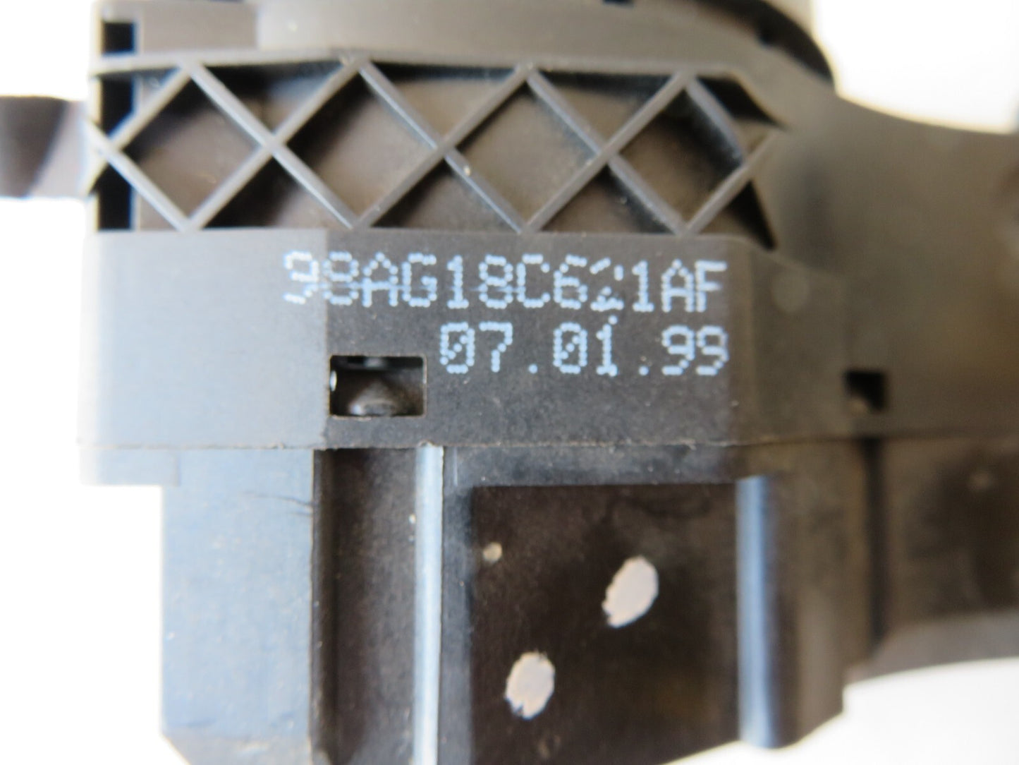 FORD FOCUS MK1 AIR CIRCULATION REAR WINDOW DEMIST SWITCH 1998-2005 AMS1304