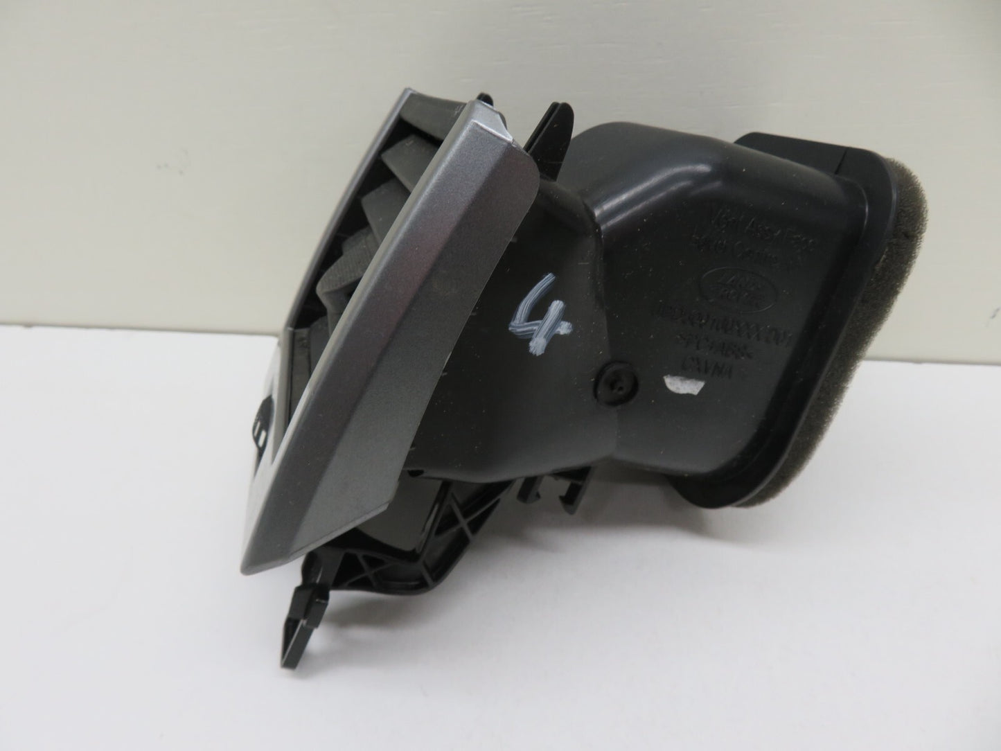 RANGE ROVER SPORT L320 DASHBOARD AIR VENT RH 2005-2009 1049-4