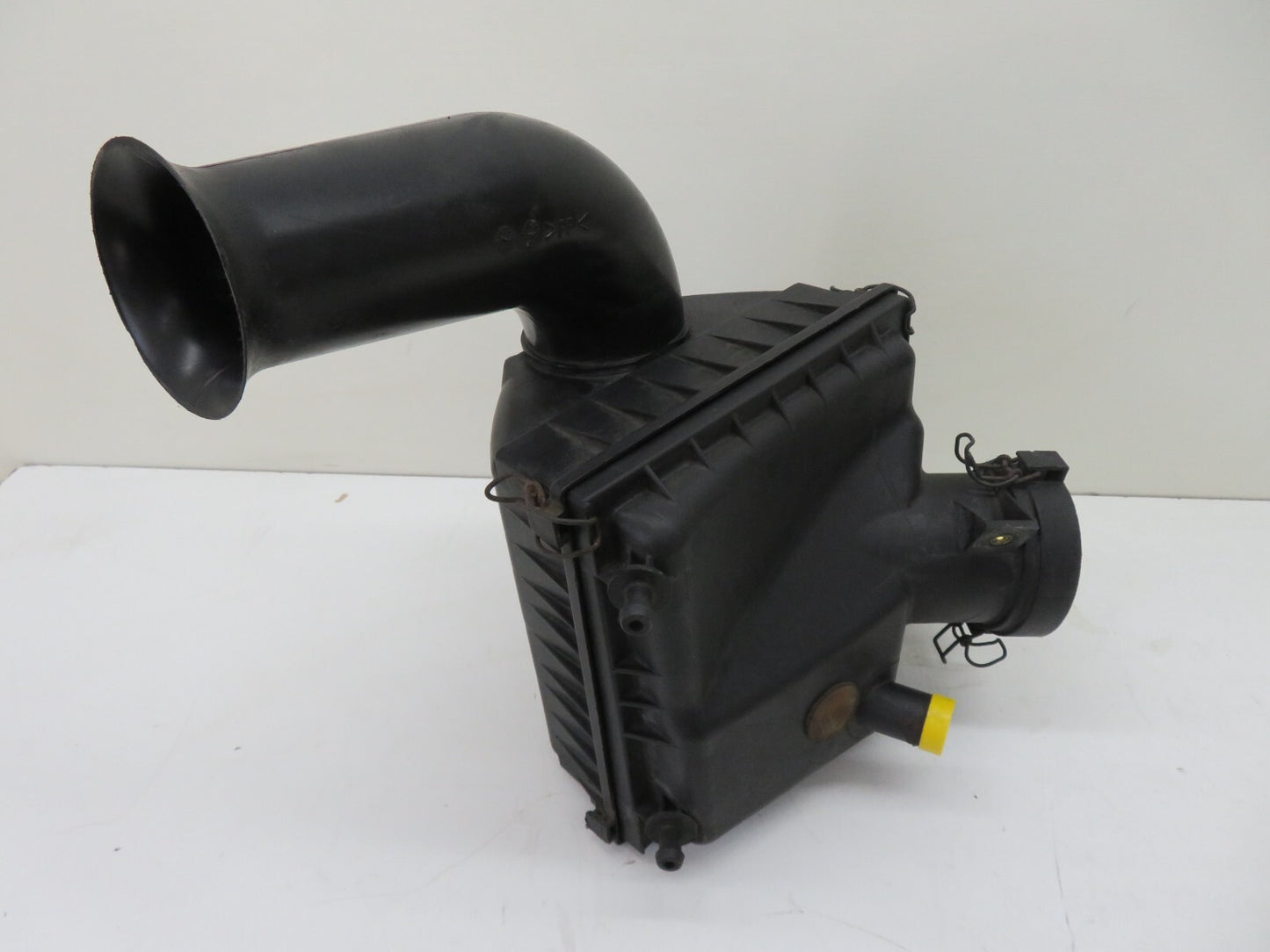 PEUGEOT BIPPER 1.4 DIESEL AIR FILTER BOX (SEE PHOTOS) 2008-2015