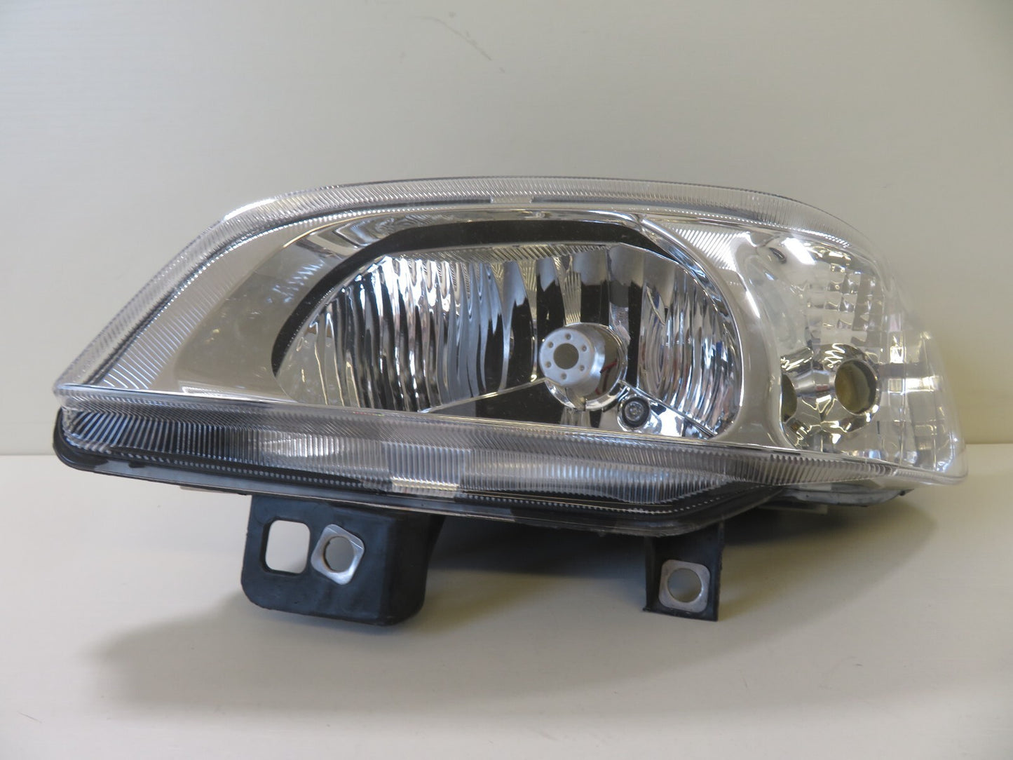 SEAT IBIZA CORDOBA VALEO NS LH PASSENGER HEADLIGHT SINGLE REFLECT 1999-2002 LM53
