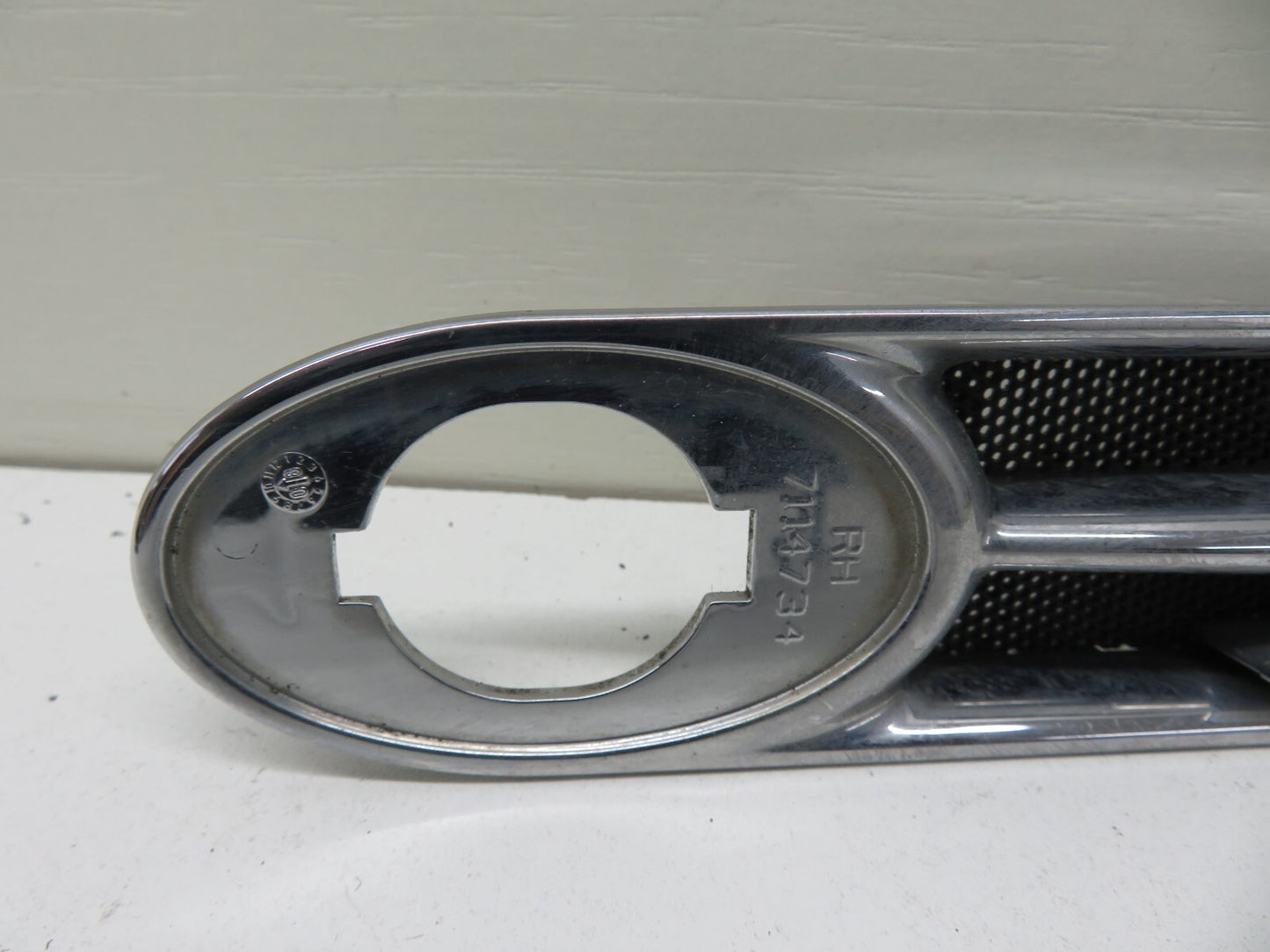 MINI COOPER S R53 OS DRIVER SIDE GRILL VENT 2004-2006 1700-10