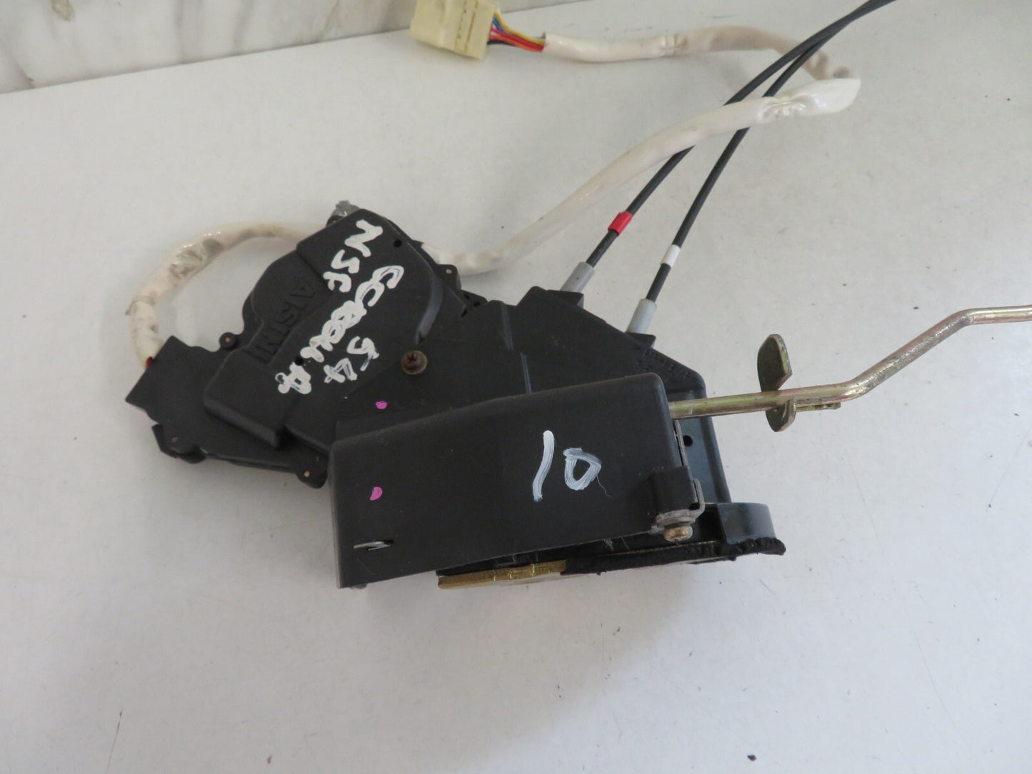 TOYOTA COROLLA NSF DOOR LOCK CATCH 2000-2006 MIXA1157-10