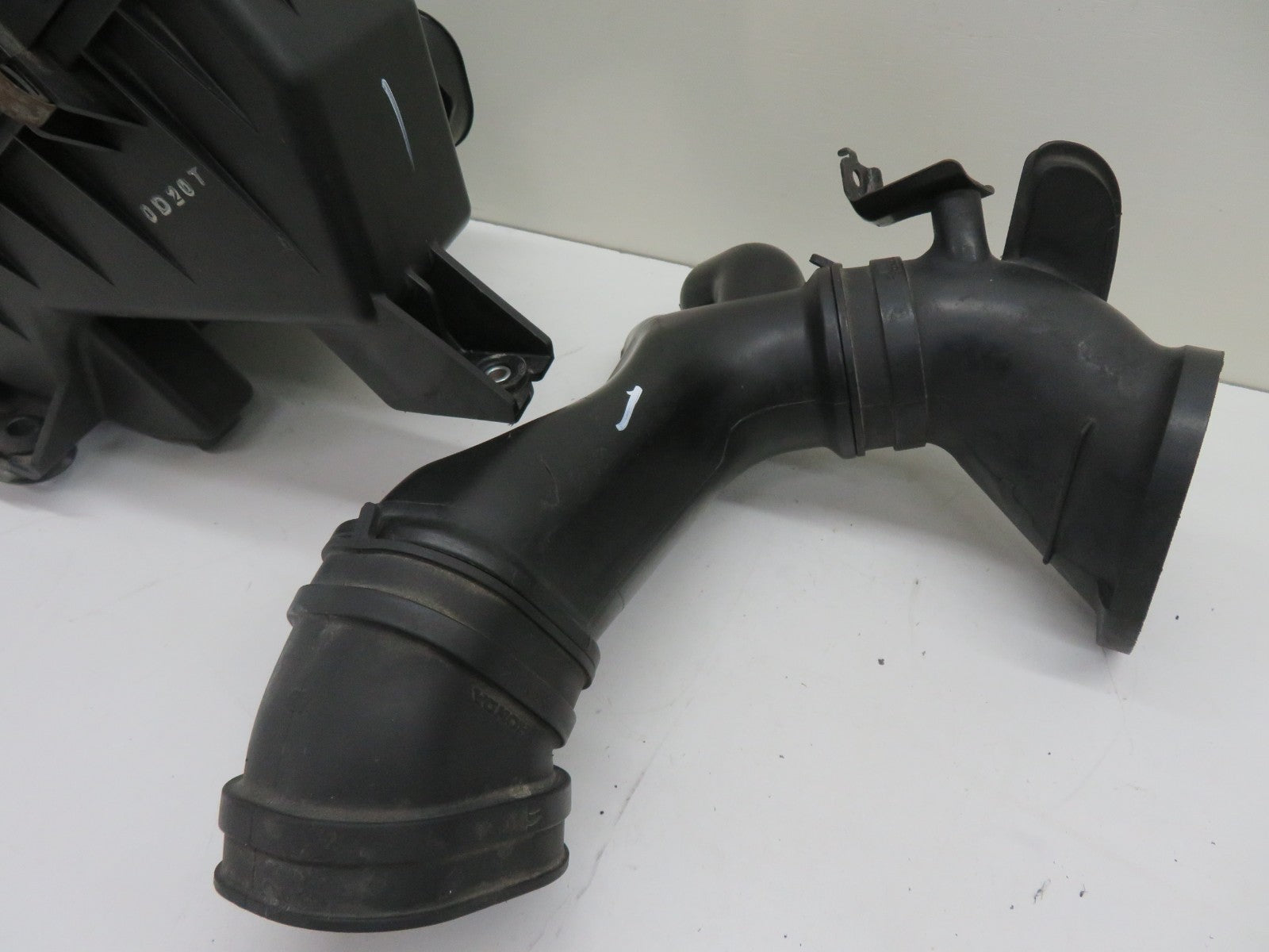 HONDA CIVIC MK8 2.2 DIESEL AIR FILTER BOX  2006-2011 1549-1