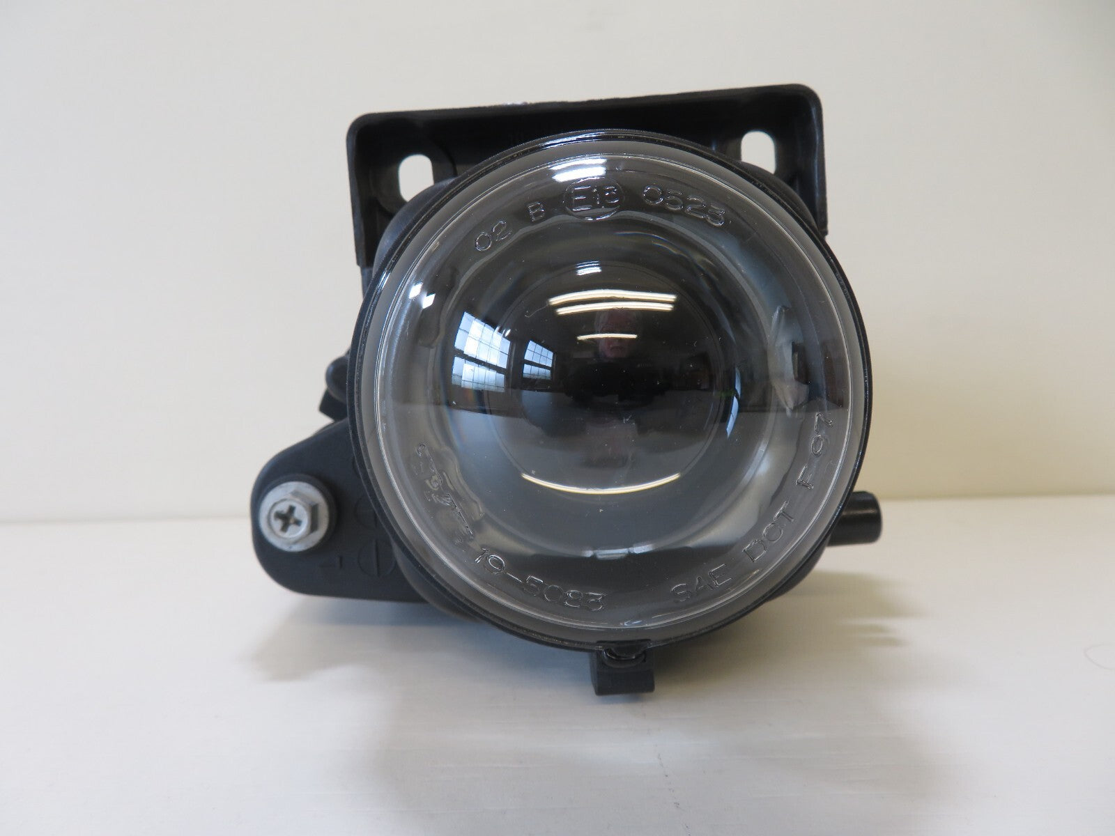 FRONT FOG LIGHT LEFT SIDE NS FOR AUDI A6 1997-2004 19-5084-05-2