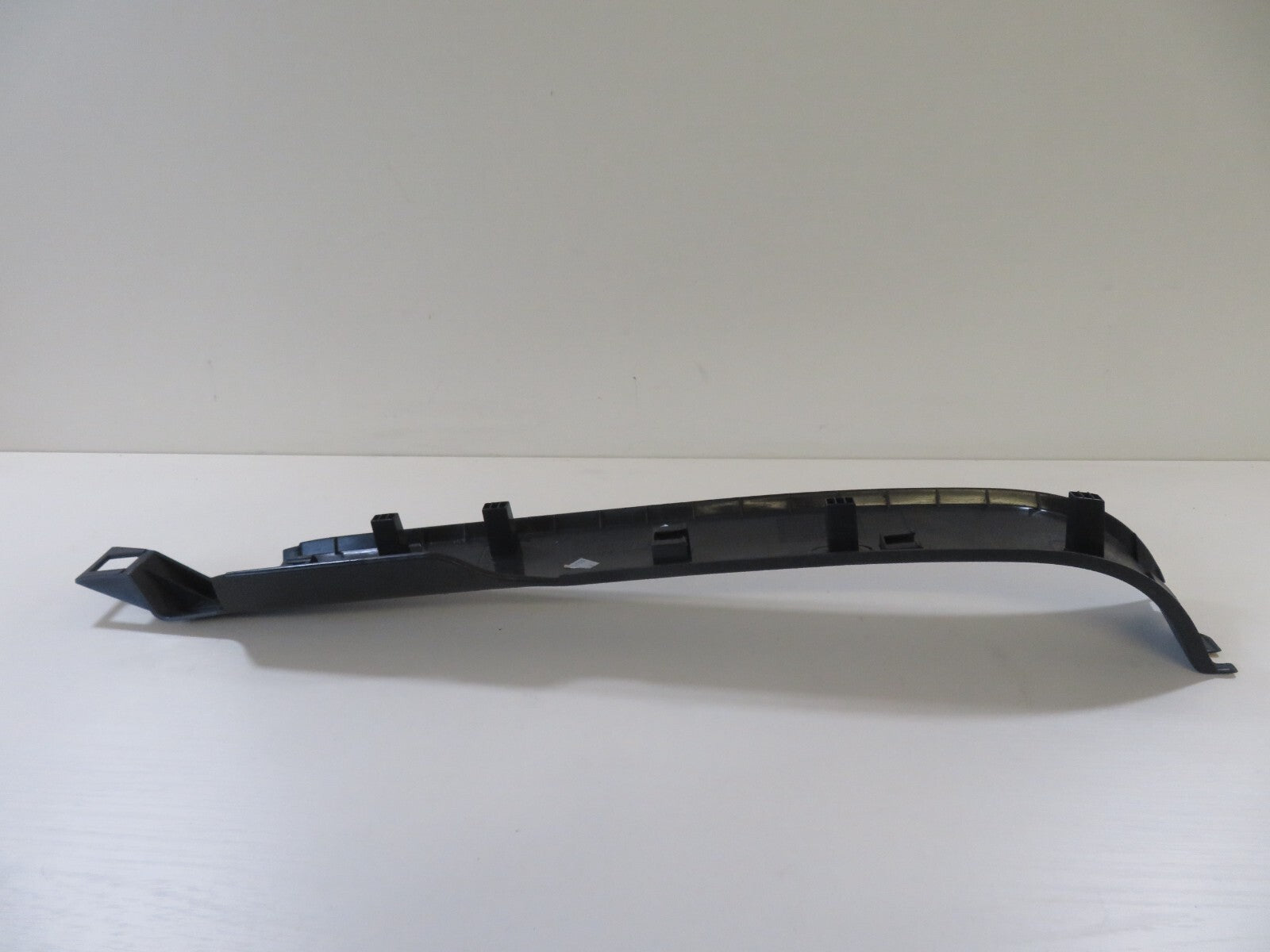 VOLKSWAGEN VW TOURAN RH OSR REAR DOOR SILL TRIM 1T0853372B 2003-2009