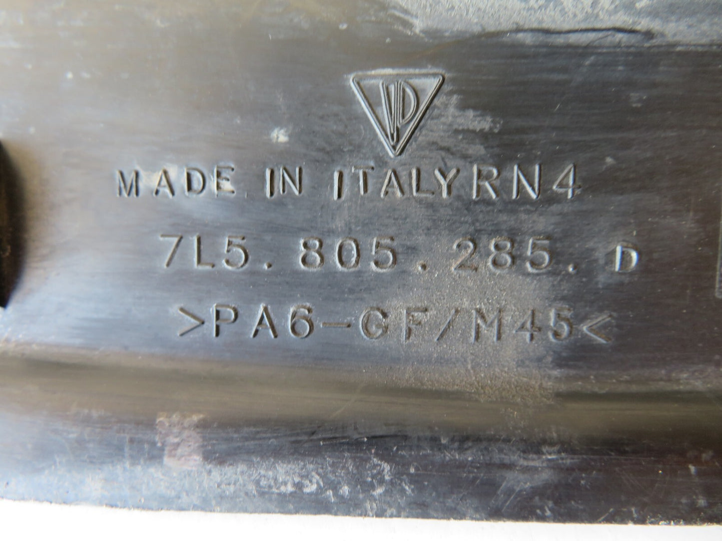 PORSCHE CAYENNE 955 HEADLIGHT ACCESS COVER TRIM 2003-2006 AS2-SA-2