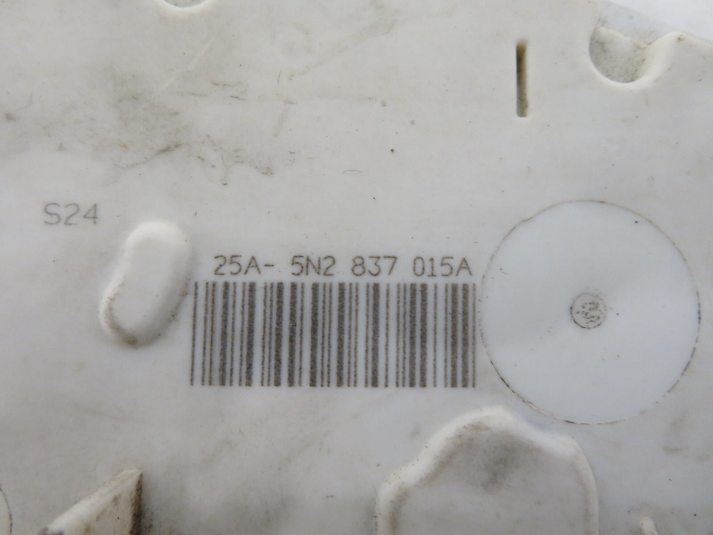 VW SCIROCCO NSF PASSENGER DOOR LOCK CATCH 5N2837015A 2009-2016 STMIX1458-6