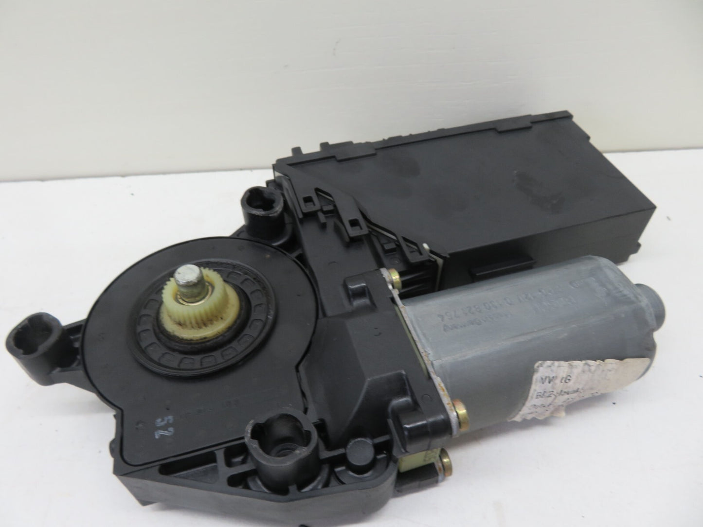 PORSCHE CAYENNE 955 OSR REAR WINDOW MOTOR RIGHT 7L0959794 2003-2006 1634-8