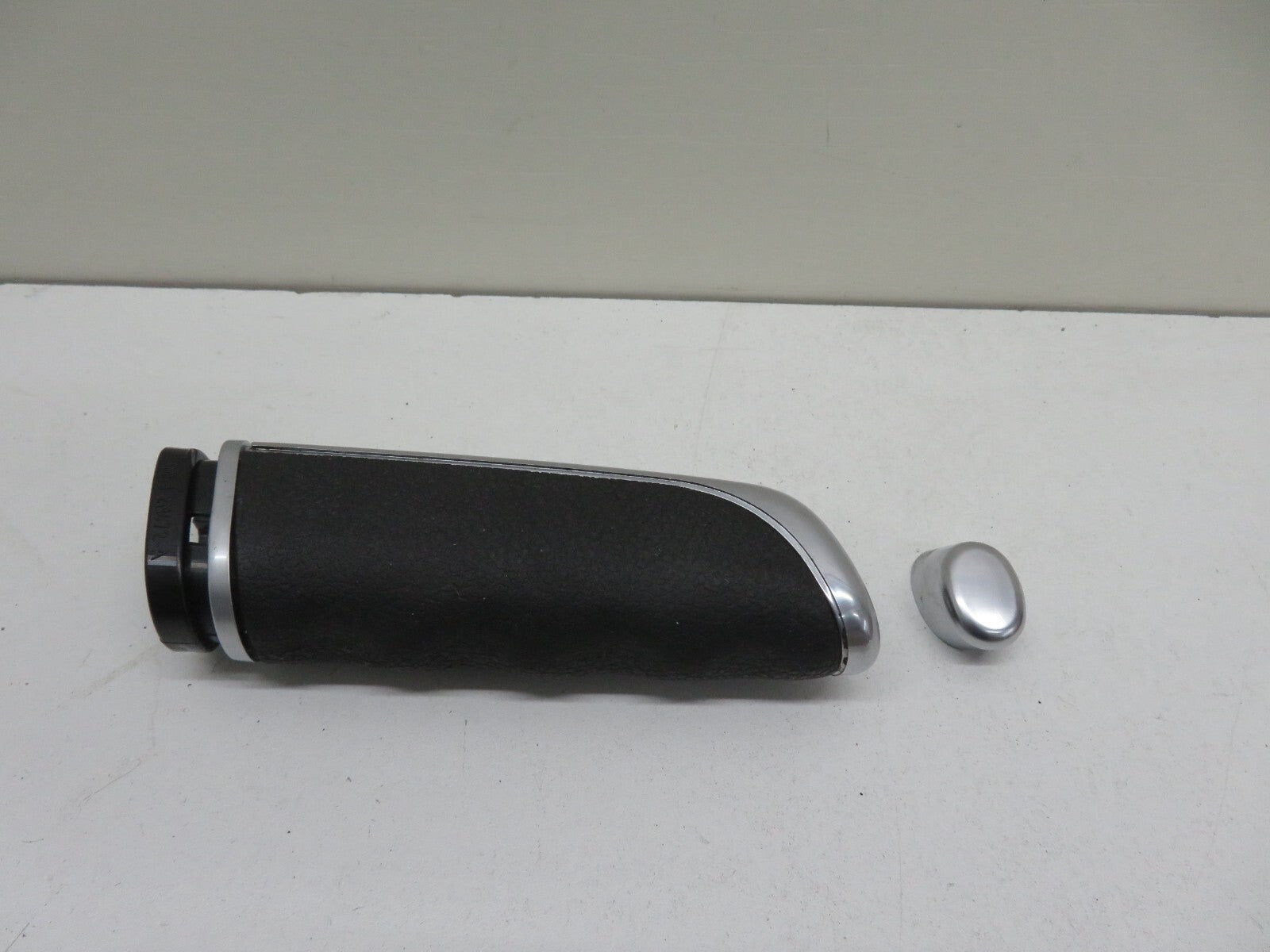 FORD FOCUS ST HEATING AIR DUCT PIPES PAIR 2006-2010 1311-2