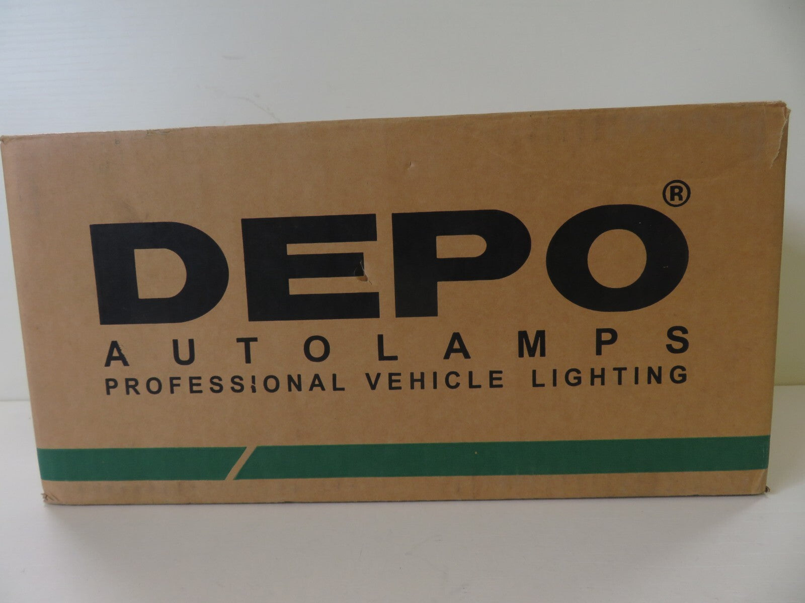 OS DRIVER RH DEPO HEADLIGHT FOR NISSAN PRIMERA 1996-1999 (SEE PHOTOS) 303R