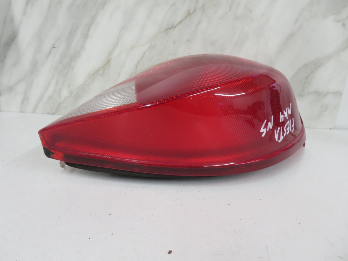 FORD FIESTA MK4 NS PASSENGER REAR TAIL LIGHT 1996-2002 BK1344