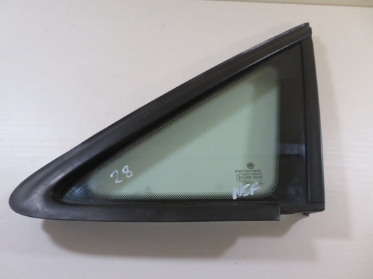 VOLKSWAGEN VW TOURAN NSF PASSENGER QUARTER GLASS 2003-2009 1701-28