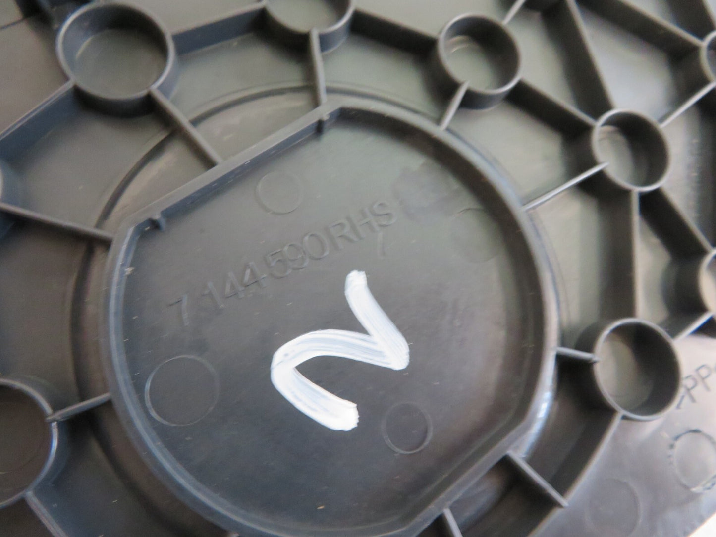 MINI COOPER R50 R53 OS DRIVER SIDE DASHBOARD END TRIM 7144590 2001-2006 A1046-2